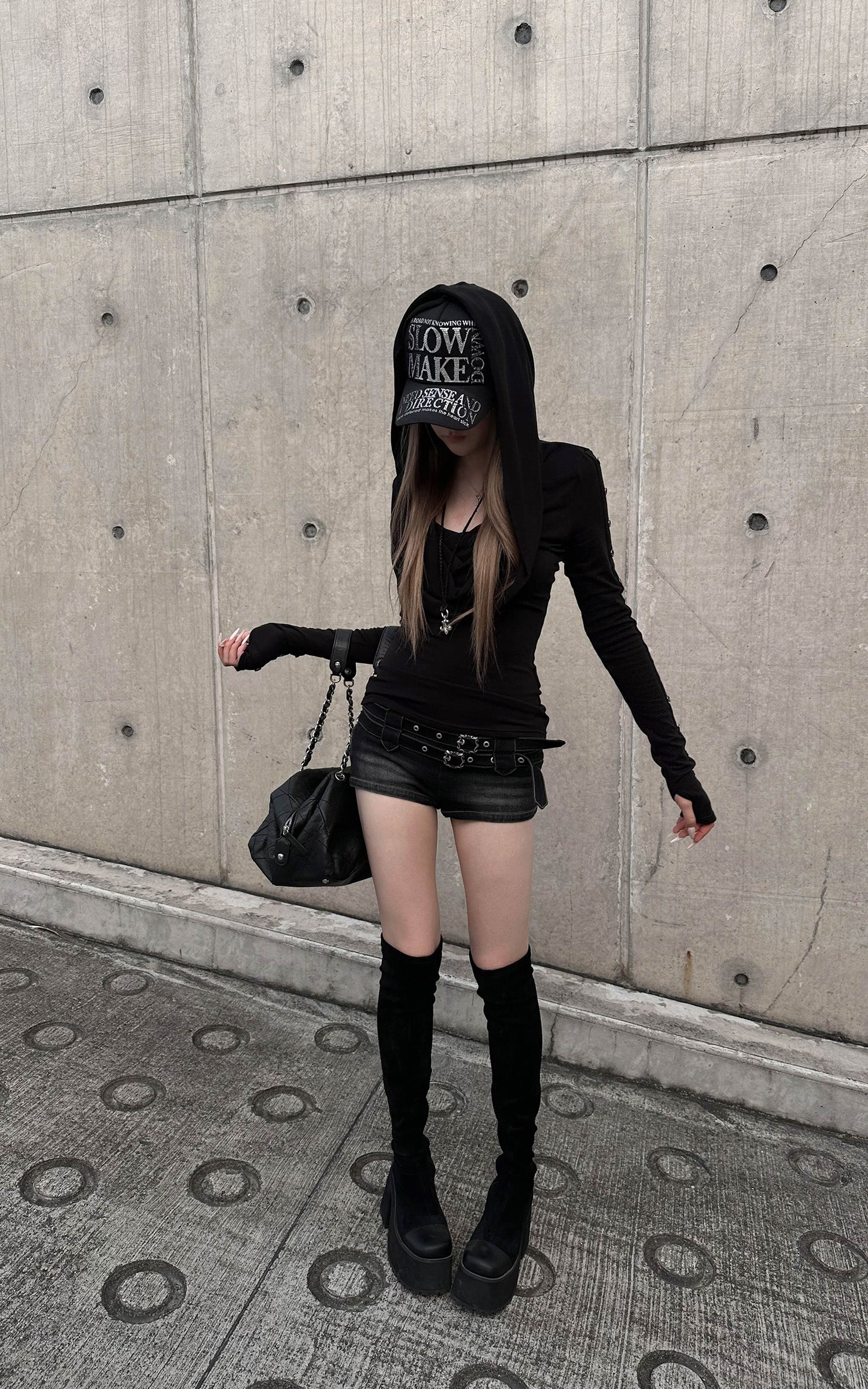 Rase le sol Hooded Cowl-Neck Button-Detail Long-Sleeve T-Shirt