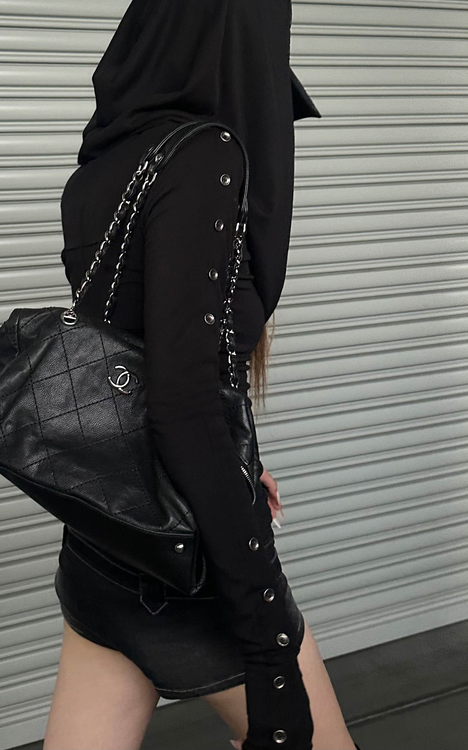 Rase le sol Hooded Cowl-Neck Button-Detail Long-Sleeve T-Shirt