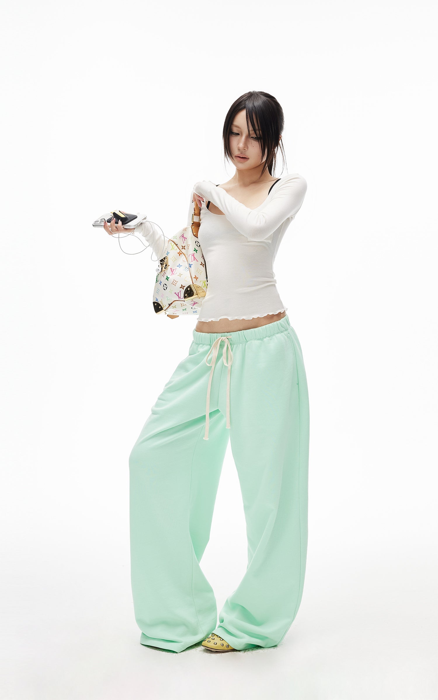 IAMXIAA Scoop Neck Pocket Long Sleeve Tee