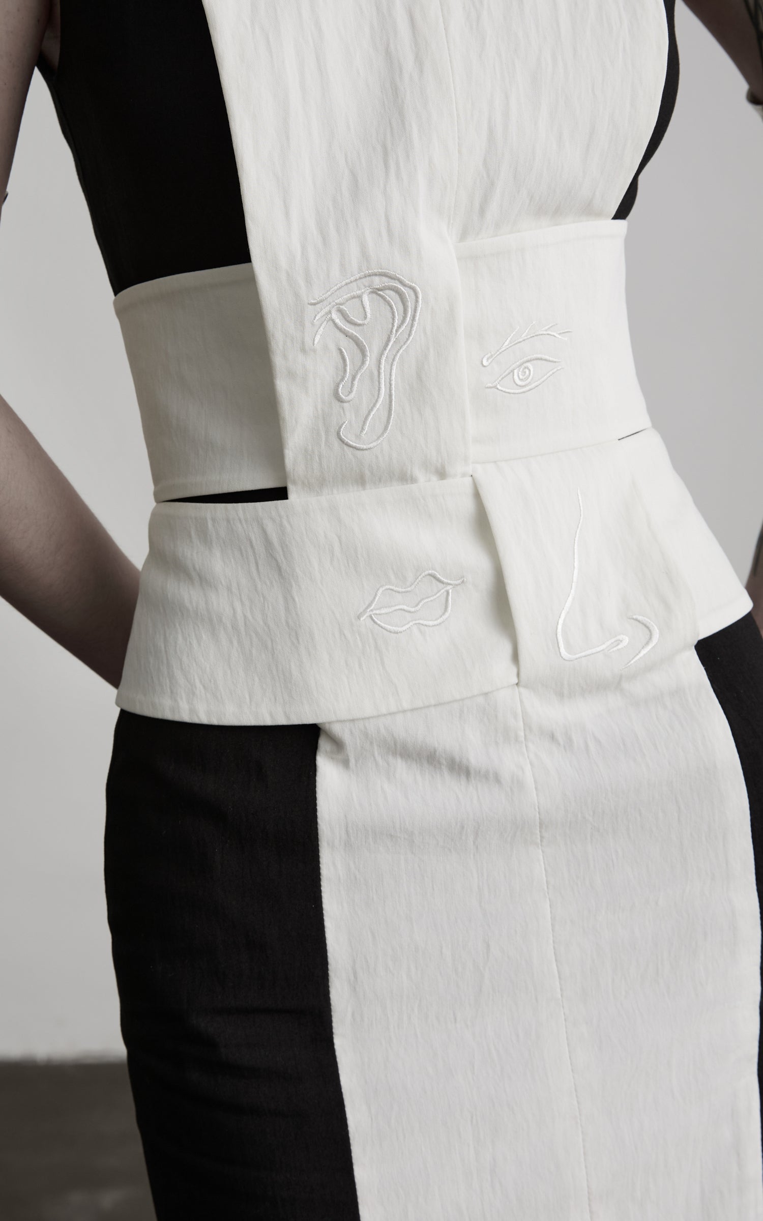 DOINDULGE Contrast Panel Fitted Maxi Dress