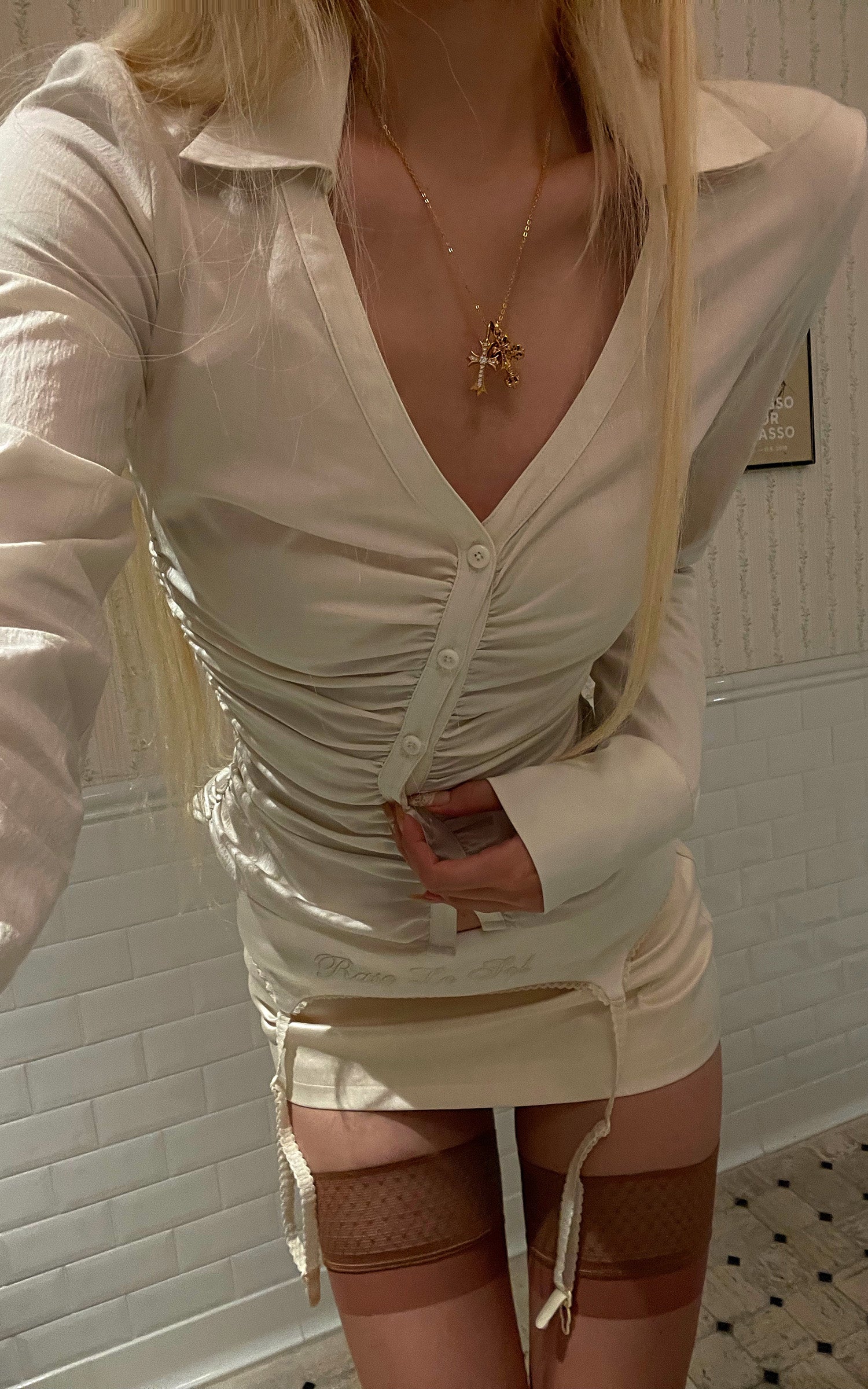 Rase le sol Ruched Fitted Long-Sleeve Shirt