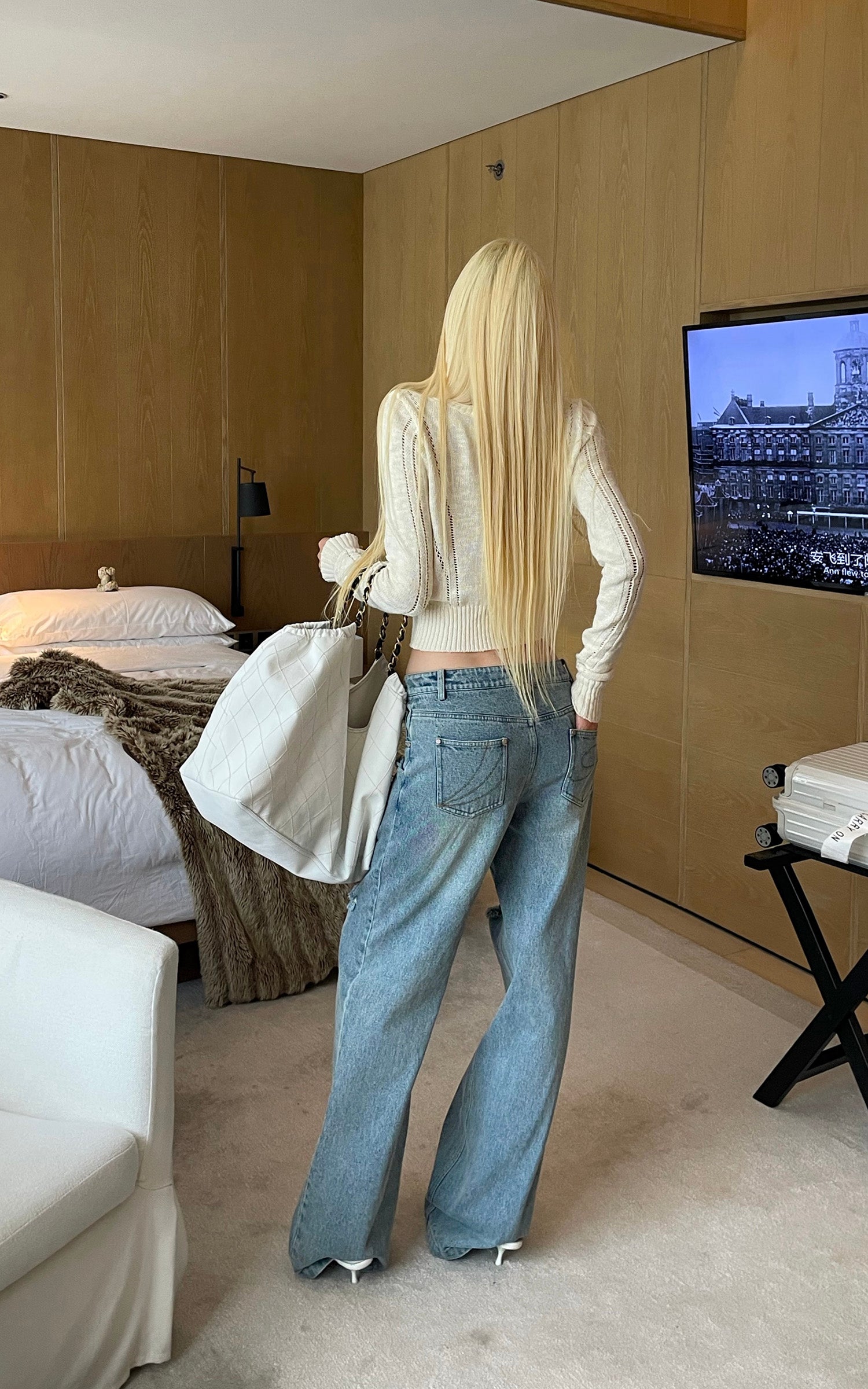 Rase le sol Distressed Low-Rise Wide-Leg Jeans