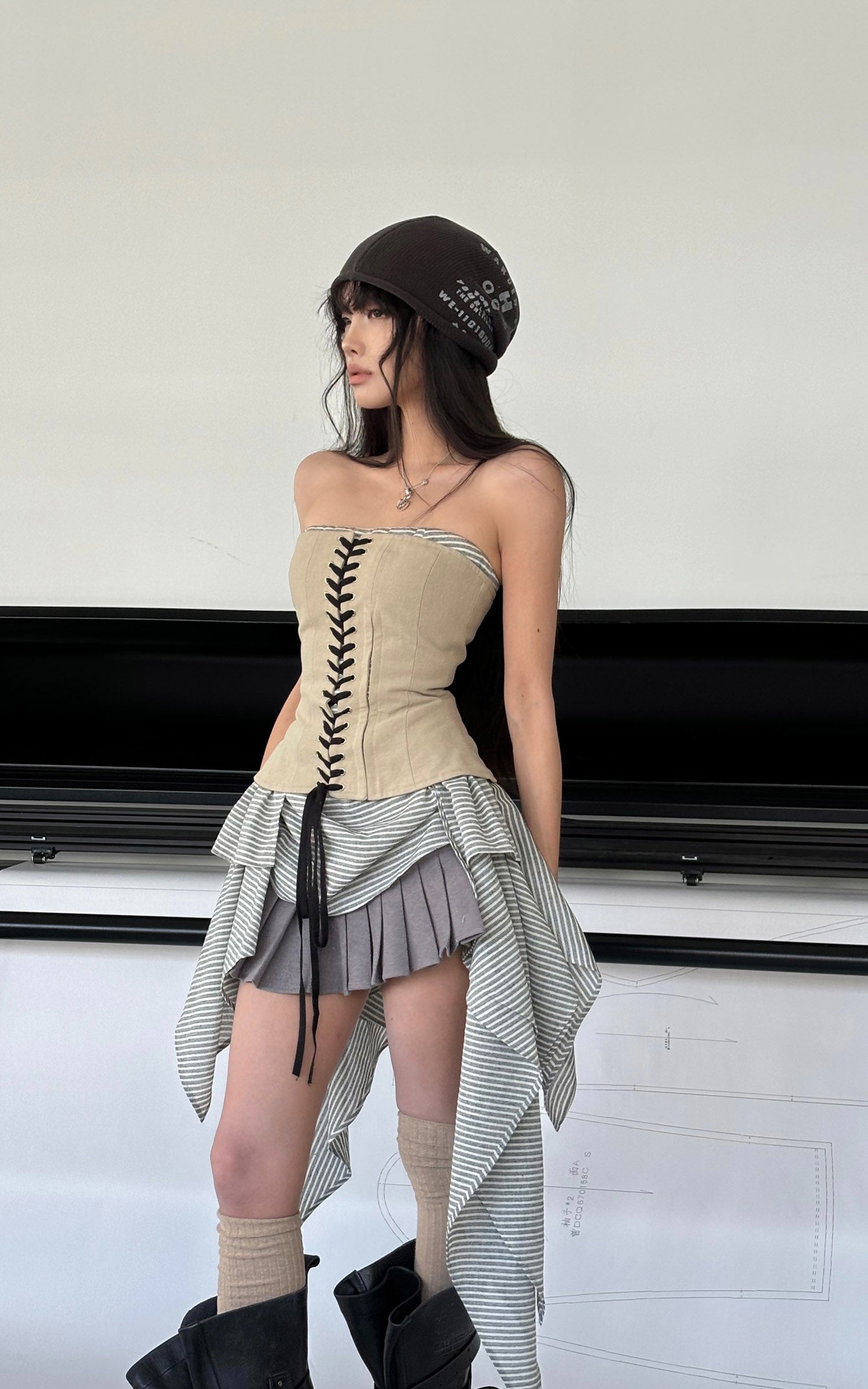 WARDEN EDGE Deconstructed Corset &amp; Double-Waist Pleated Mini Skirt Set