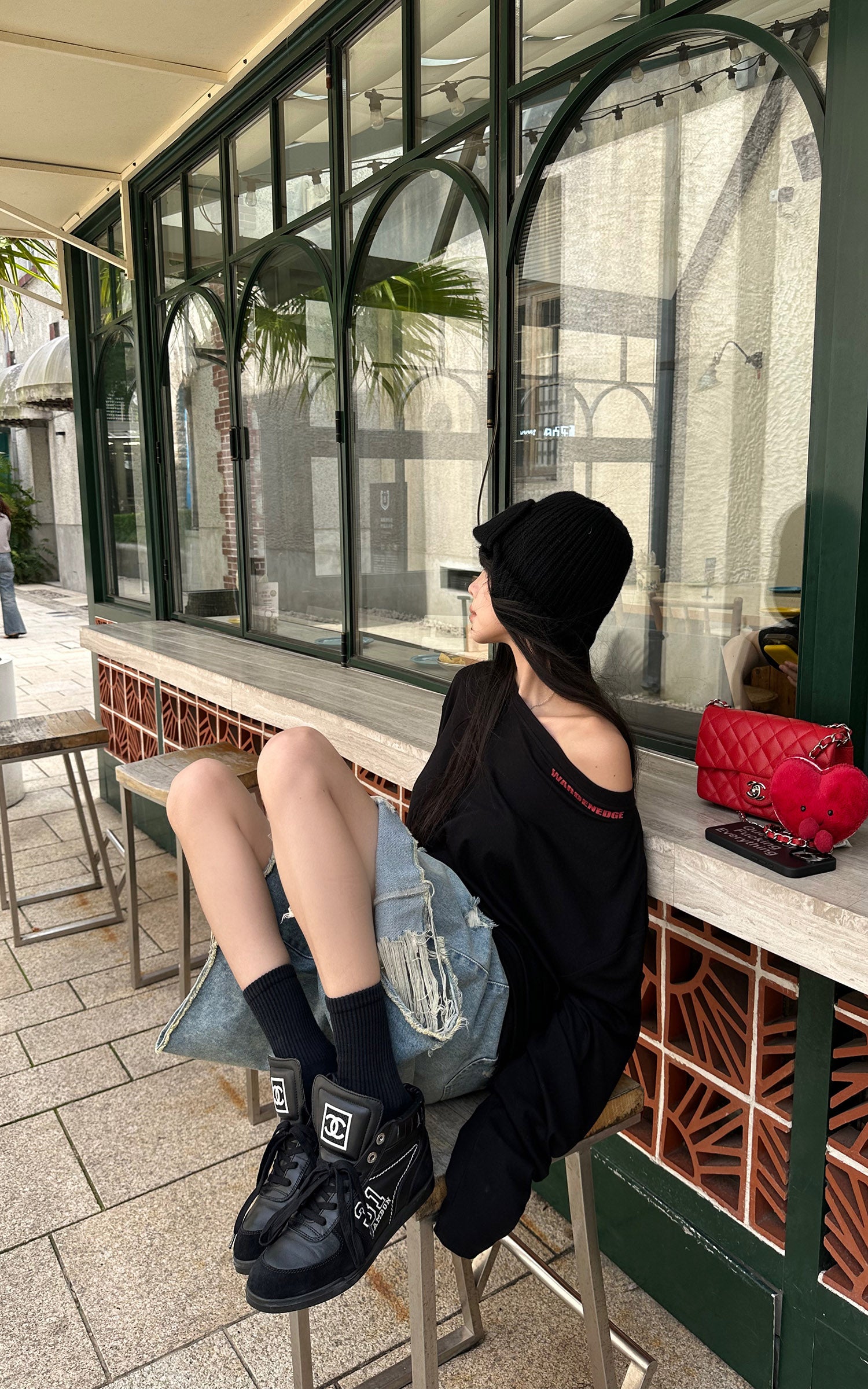 WARDEN EDGE Distressed Raw-Hem Oversized Denim Bermuda Pants