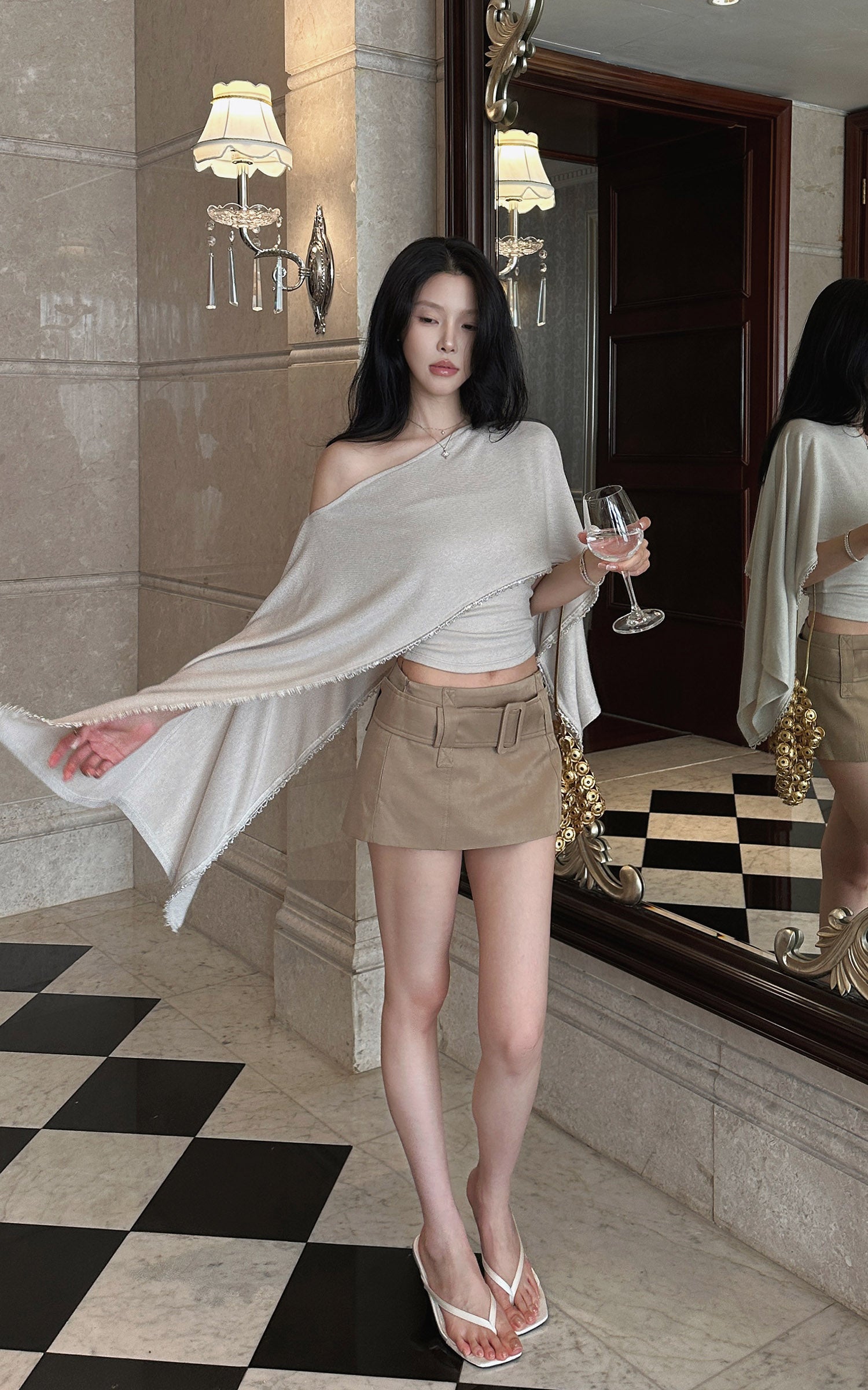 Hydrae Mini-jupe taille haute avec ceinture et coupe ajustée