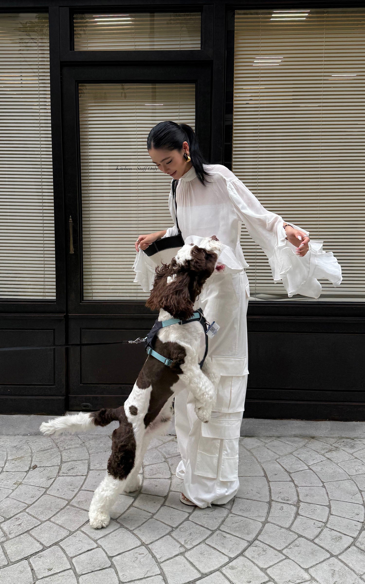 ROVENTE Low-Rise Wide Leg Cargo Pants