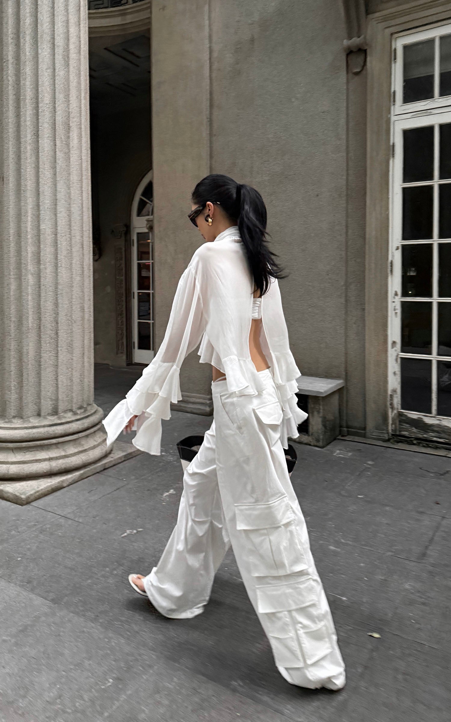 ROVENTE Low-Rise Wide Leg Cargo Pants