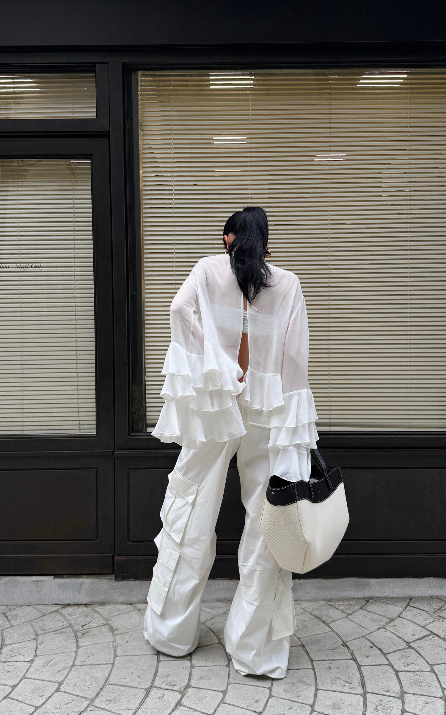 ROVENTE Low-Rise Wide Leg Cargo Pants