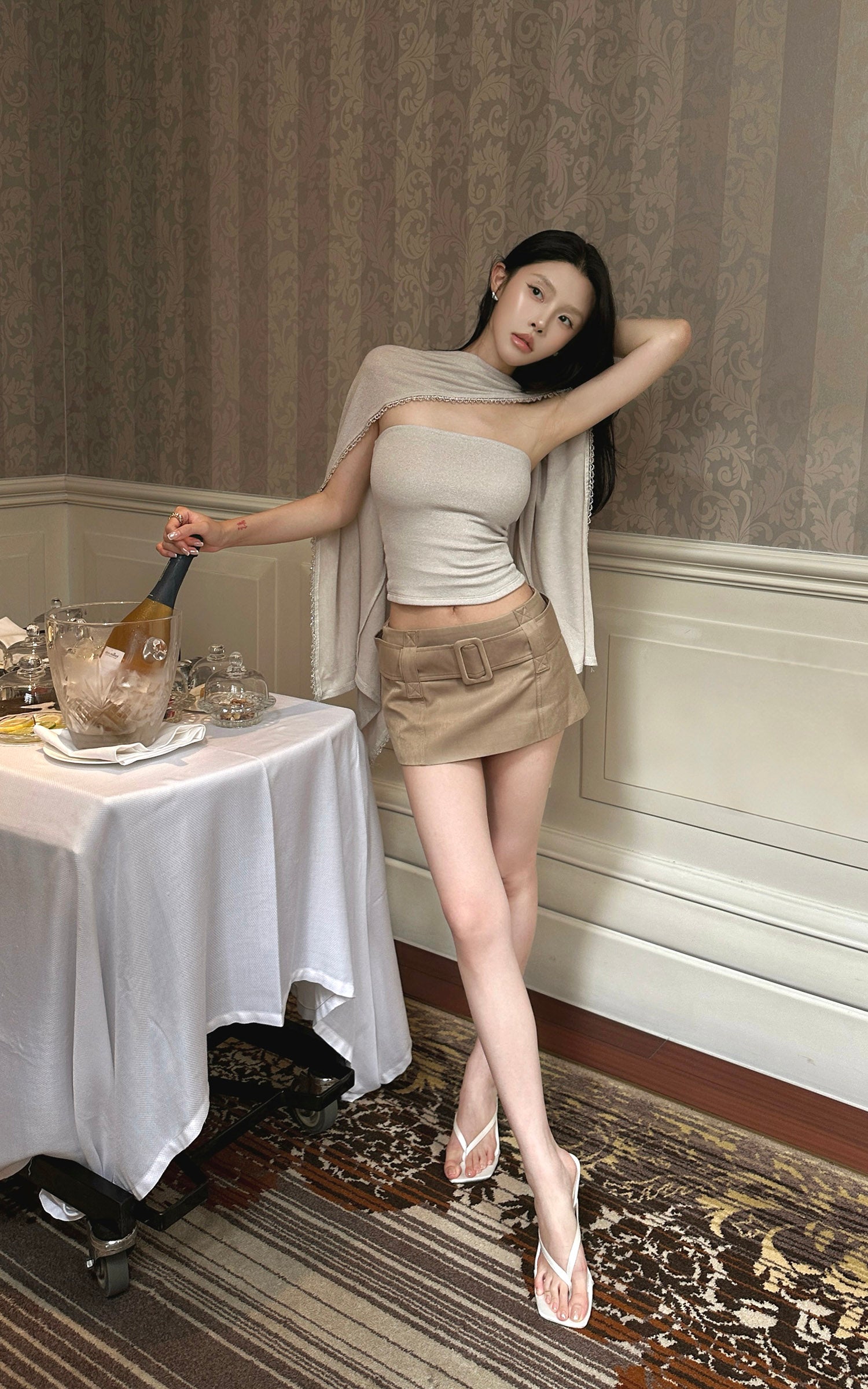 Hydrae Mini-jupe taille haute avec ceinture et coupe ajustée