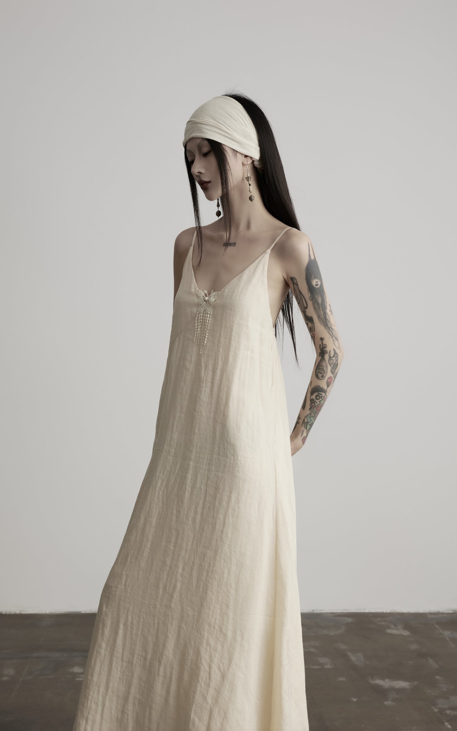 DOINDULGE V-Neck Spaghetti Strap Maxi Dress