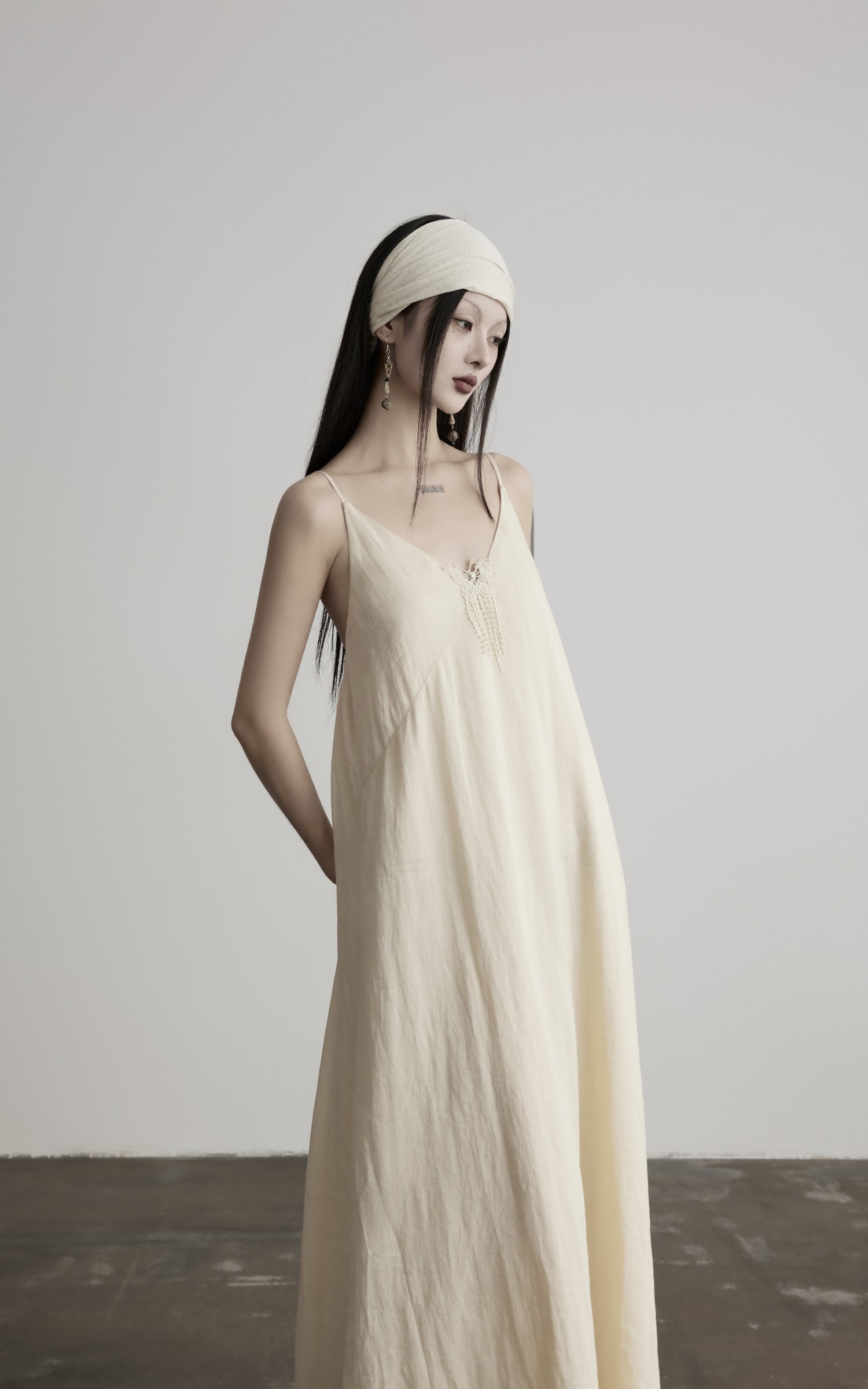 DOINDULGE V-Neck Spaghetti Strap Maxi Dress