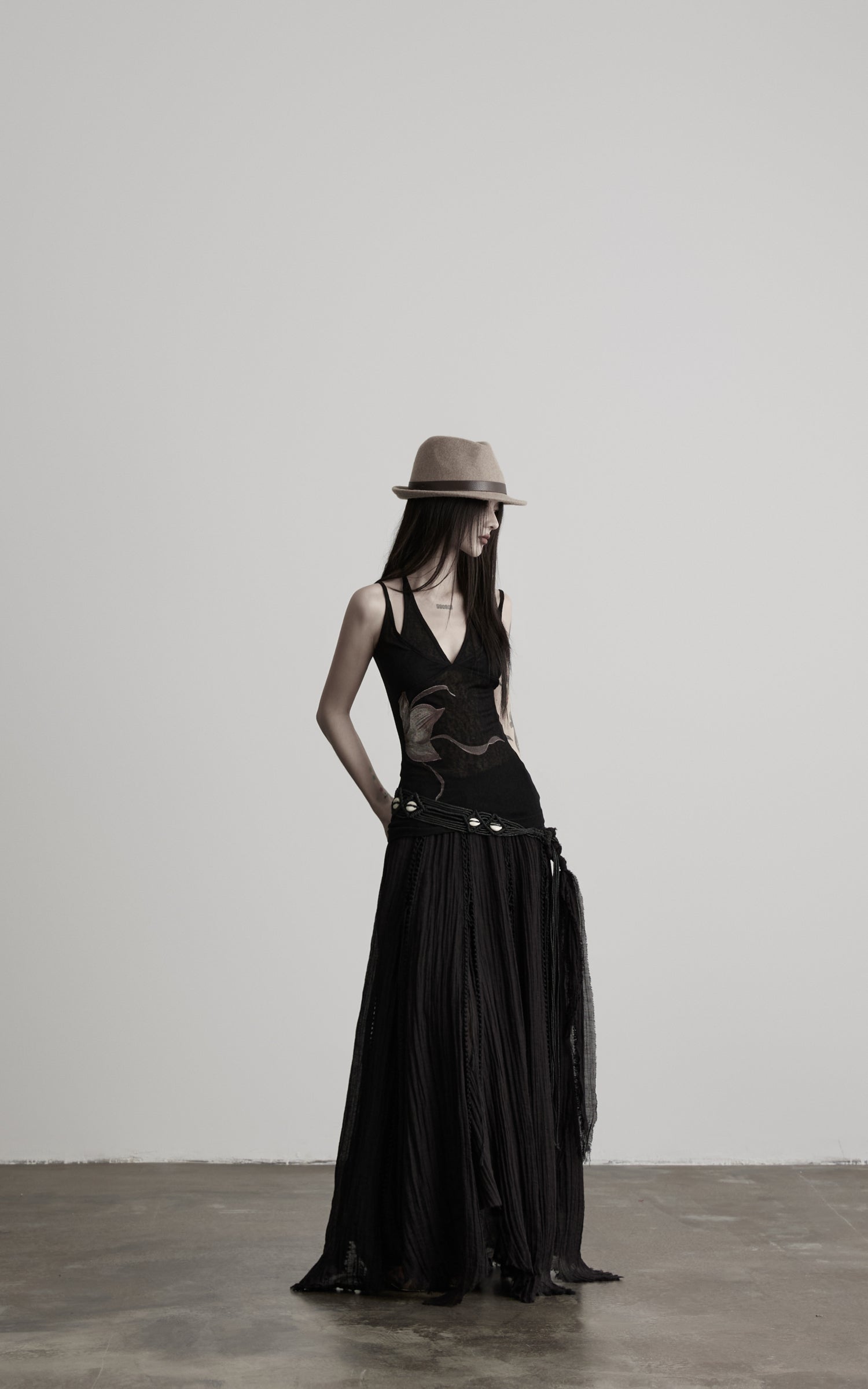DOINDULGE Hand-Braided Belt Crinkled Maxi Skirt