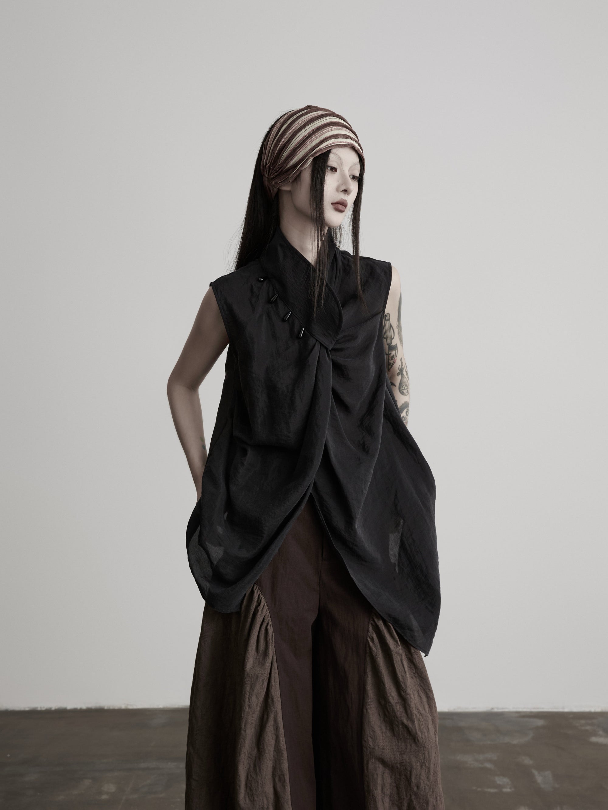DOINDULGE Avant-Garde Asymmetric Draped Longline Vest