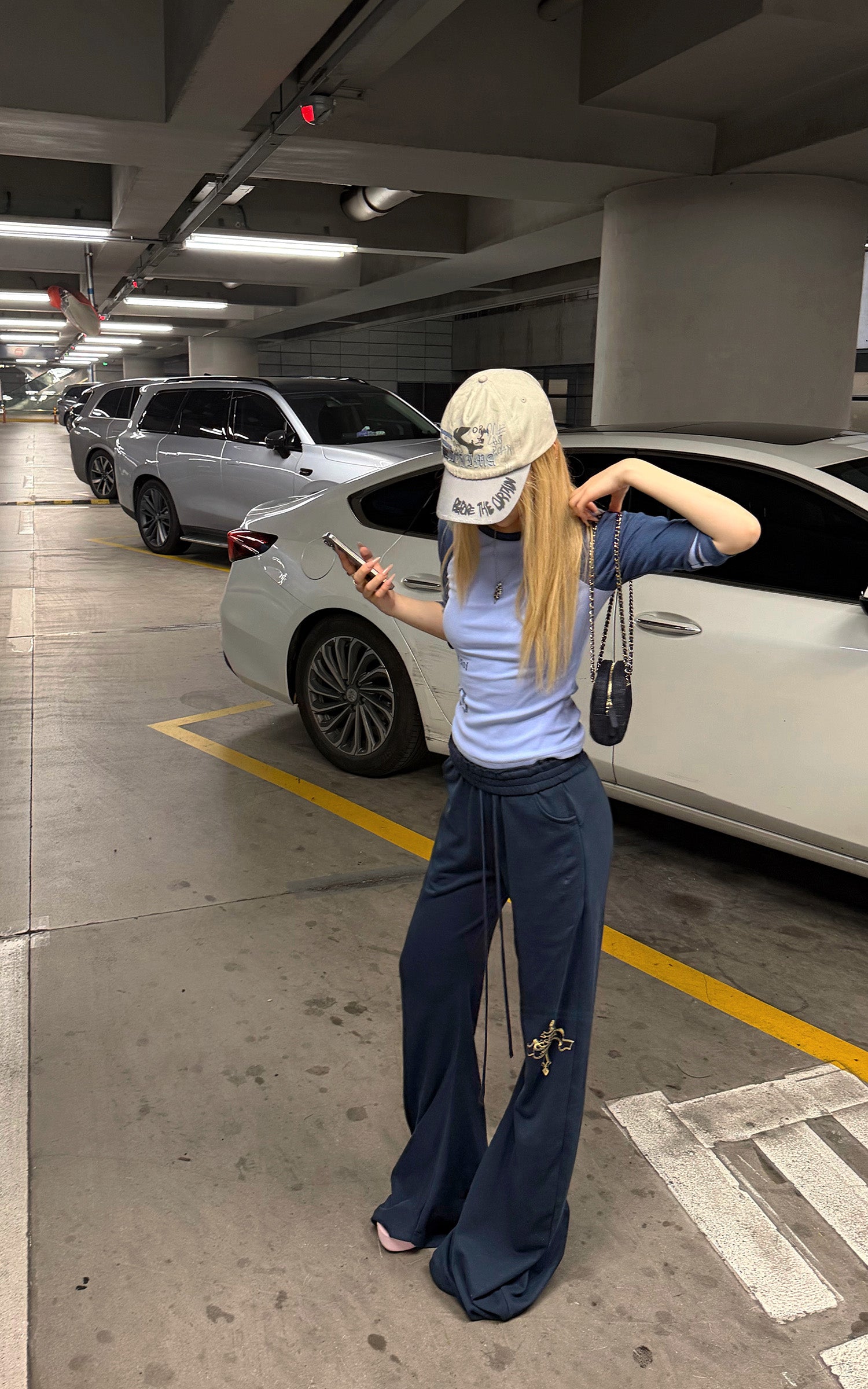 Rase le sol Draped Split-Hem Sweatpants