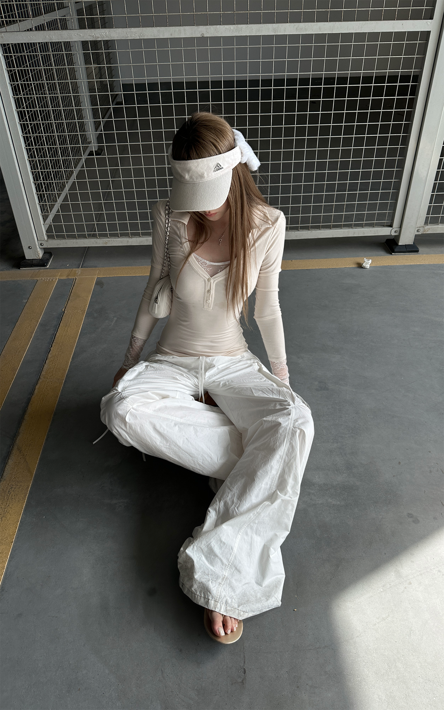 Rase le sol Sculpted Volume Drawstring Parachute Cargo Pants