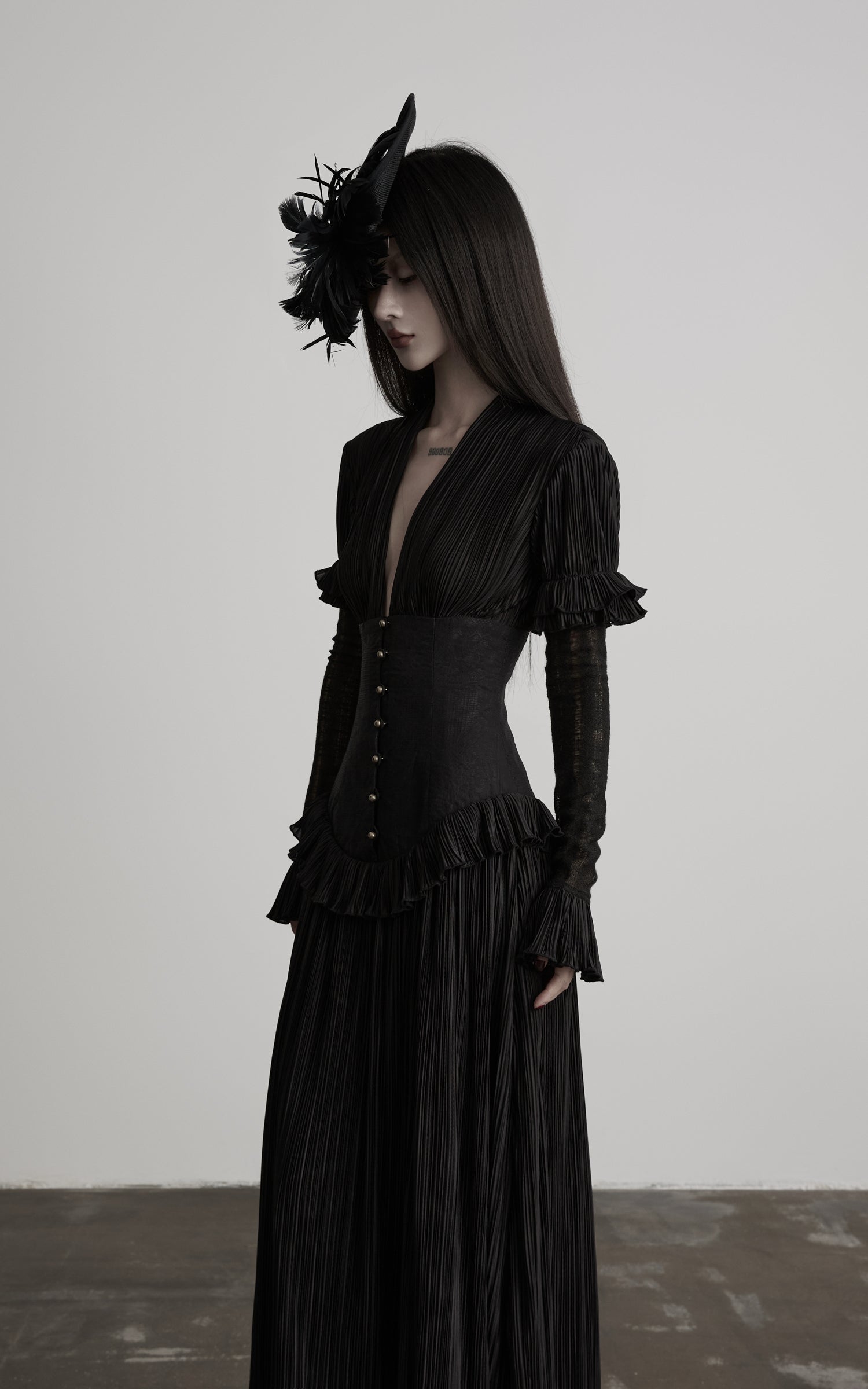DOINDULGE Deep V Corset Waist Pleated Maxi Dress