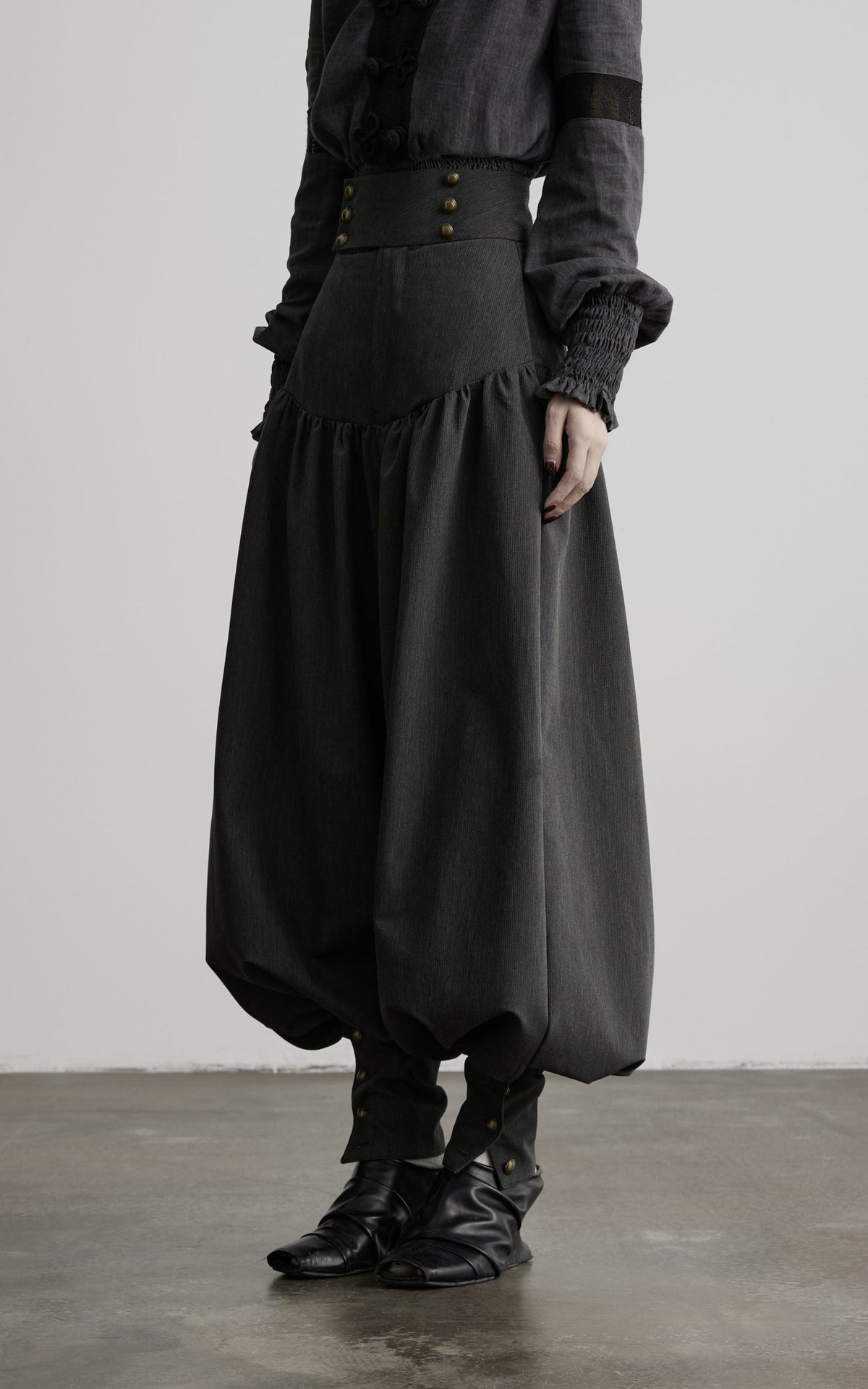 DOINDULGE High Waist Tapered Balloon Pants