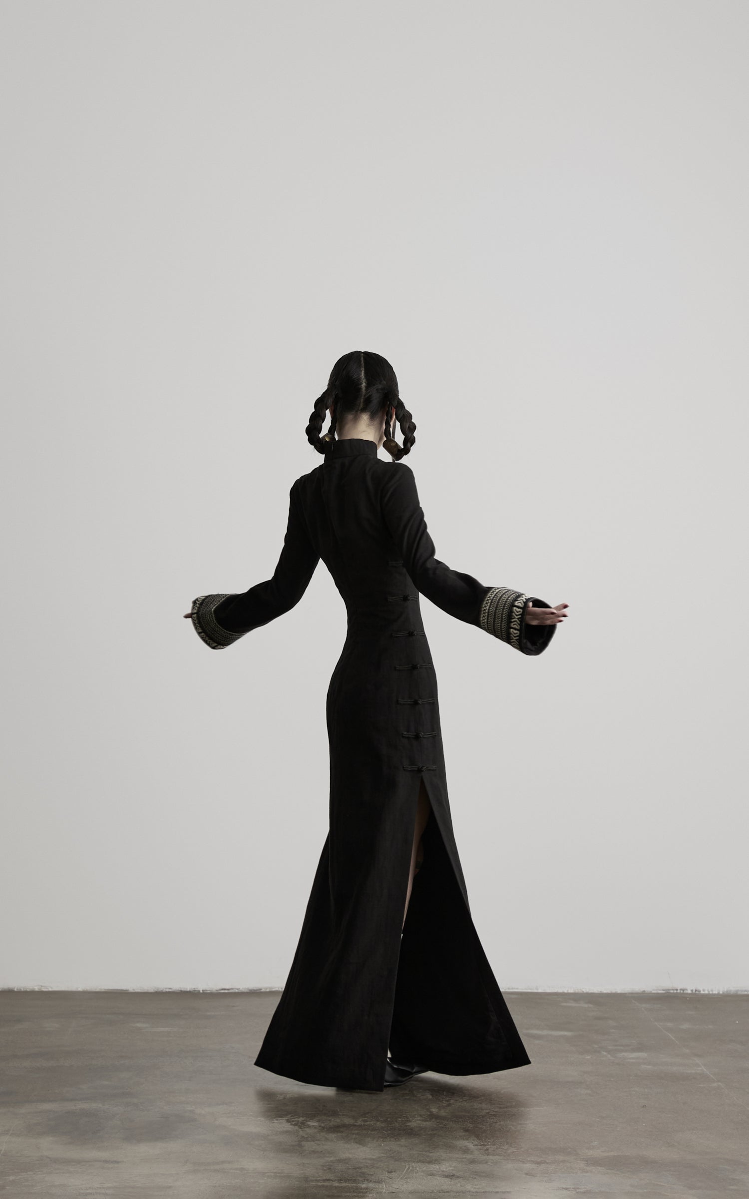 DOINDULGE Mandarin Collar Frog Button Maxi Dress