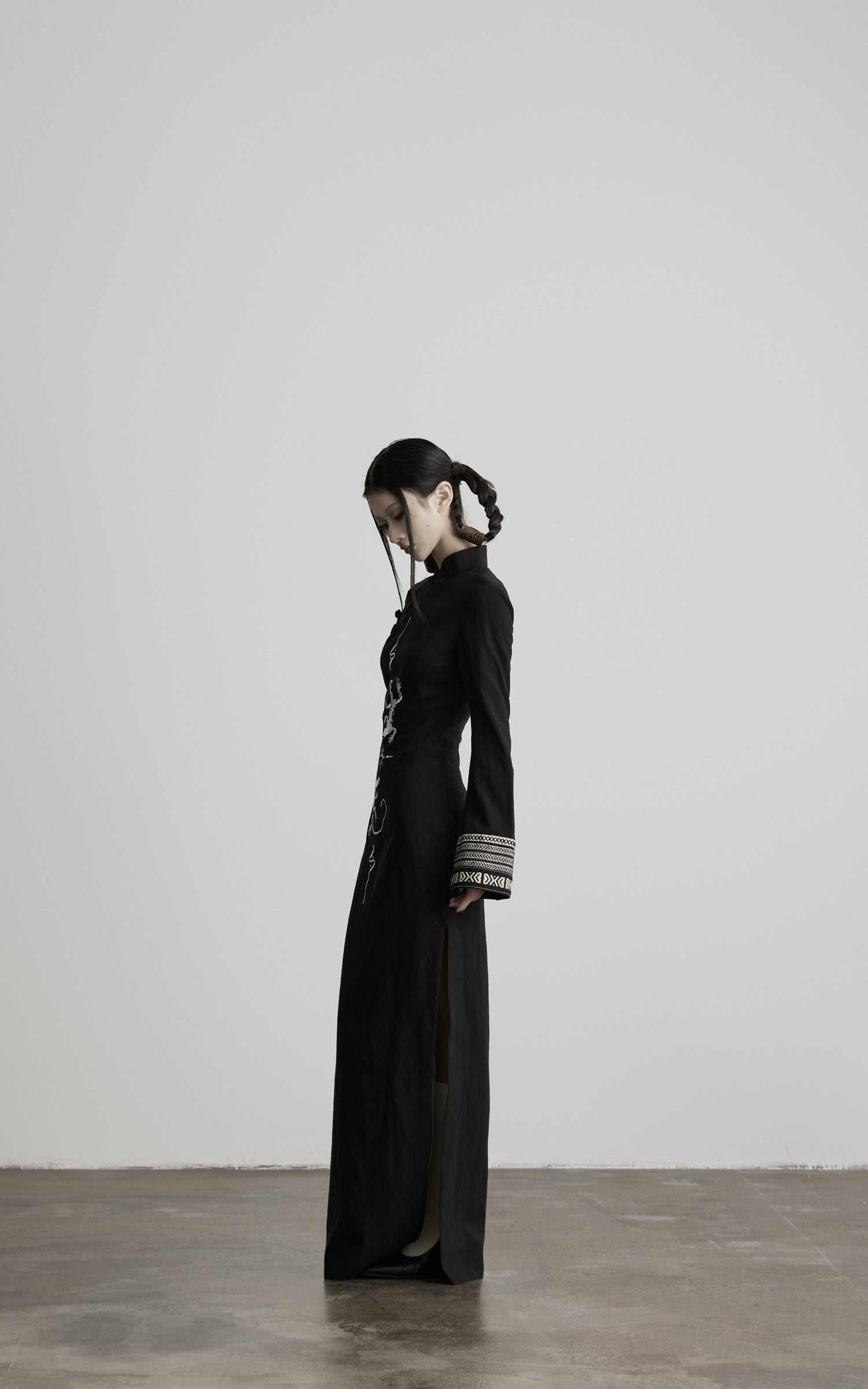 DOINDULGE Mandarin Collar Frog Button Maxi Dress