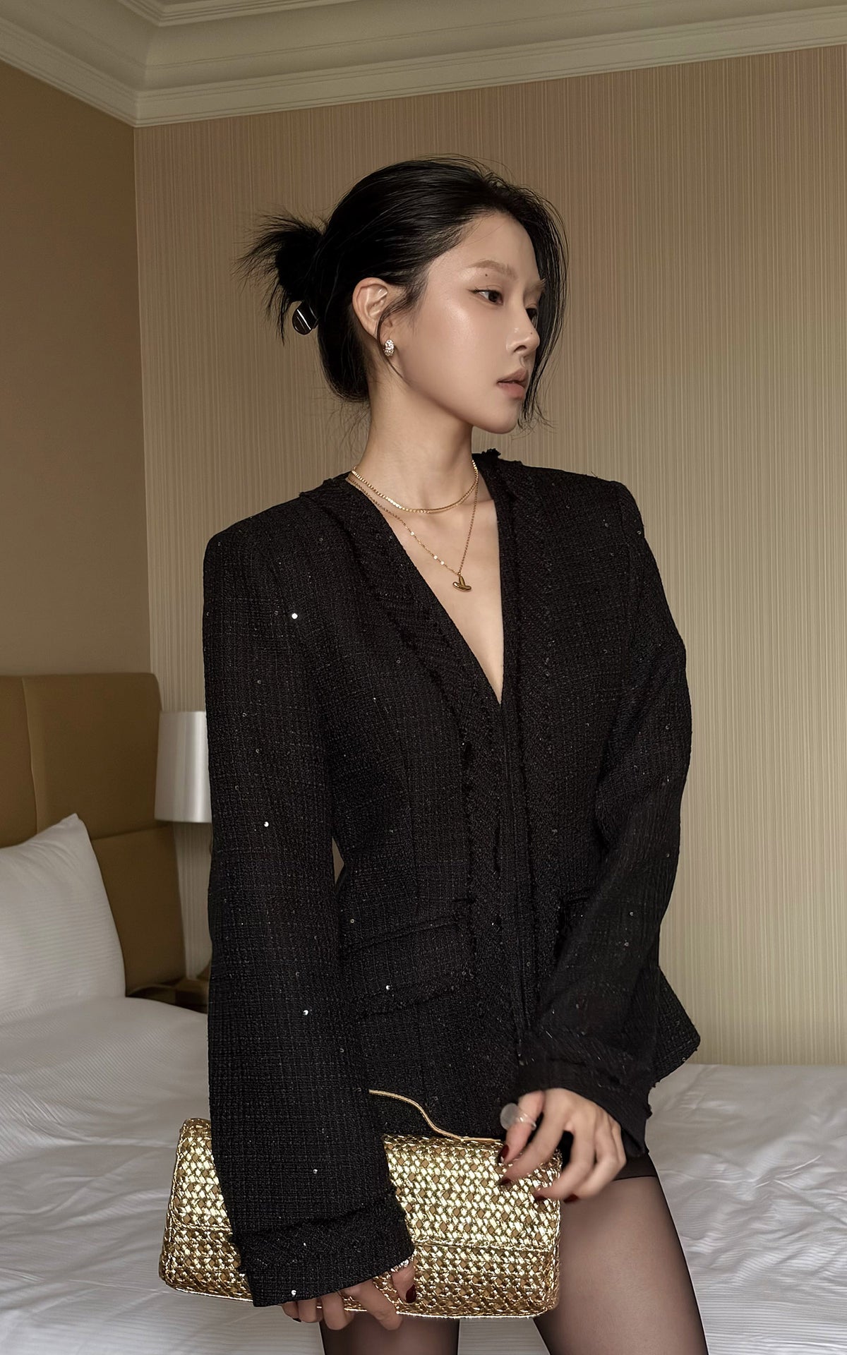 Hydrae Sequin Tweed Sculpted-Waist Deep V-Neck Tailored Fit Blazer