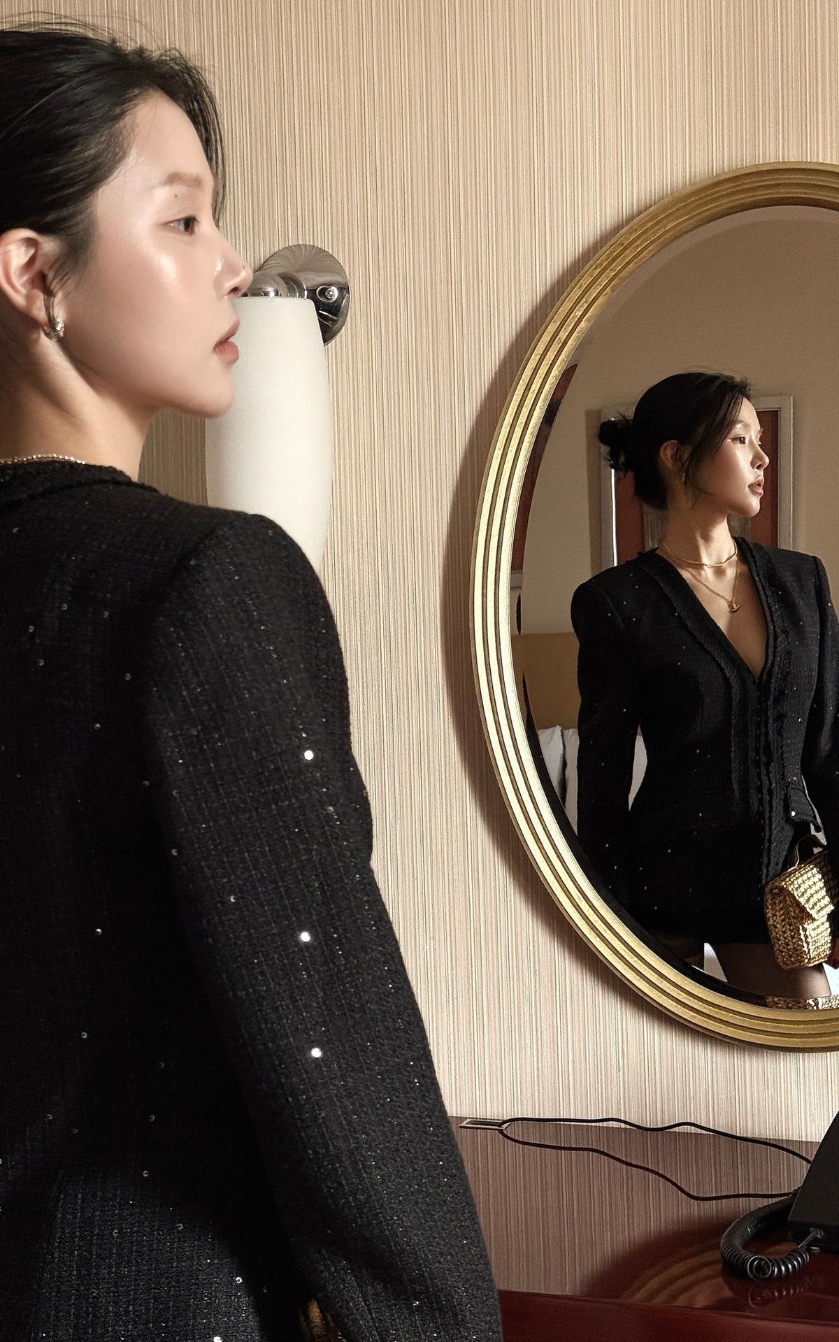Hydrae Sequin Tweed Sculpted-Waist Deep V-Neck Tailored Fit Blazer