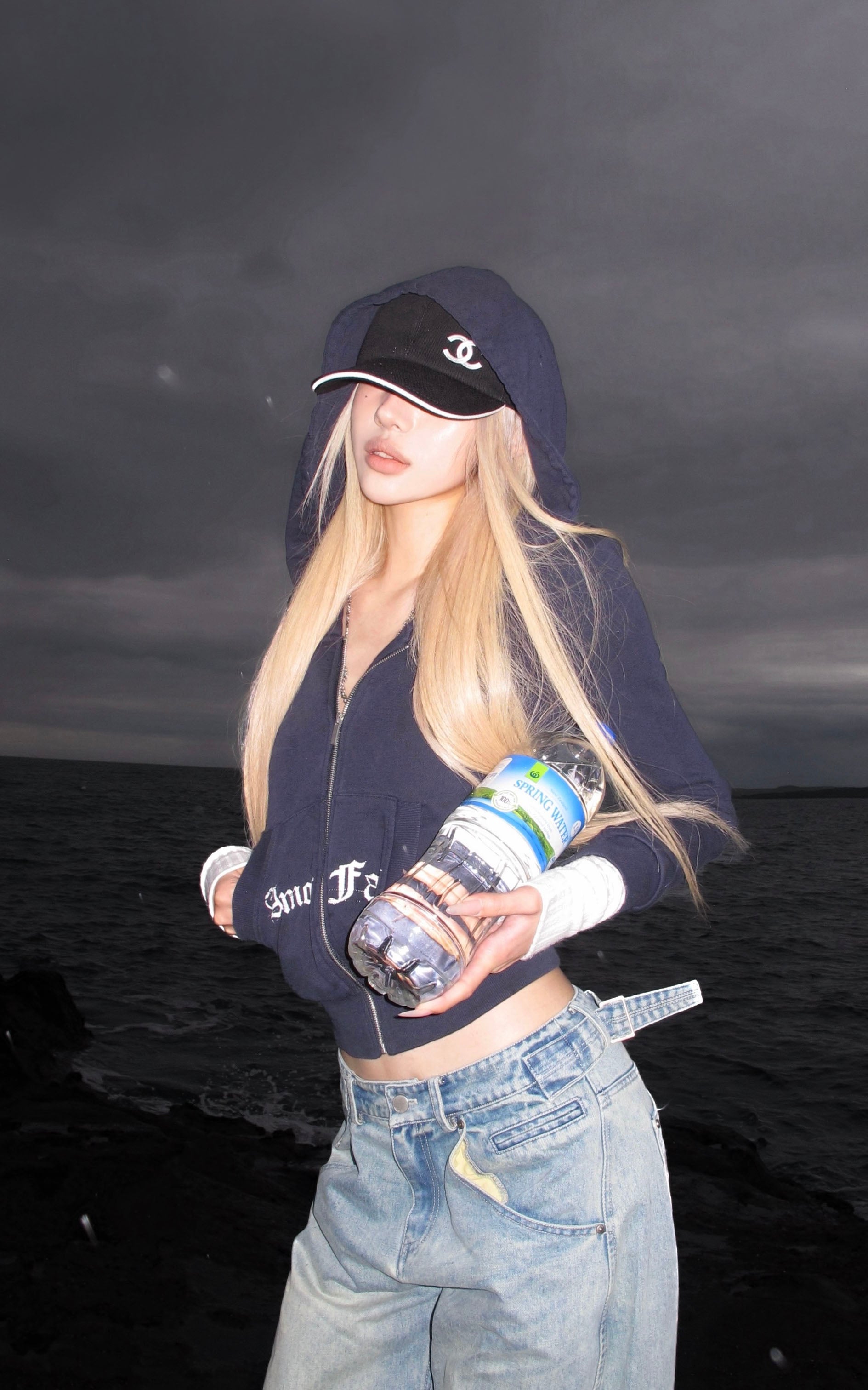 Rase le sol Sweat à capuche zippé à manches superposées Amor Fati