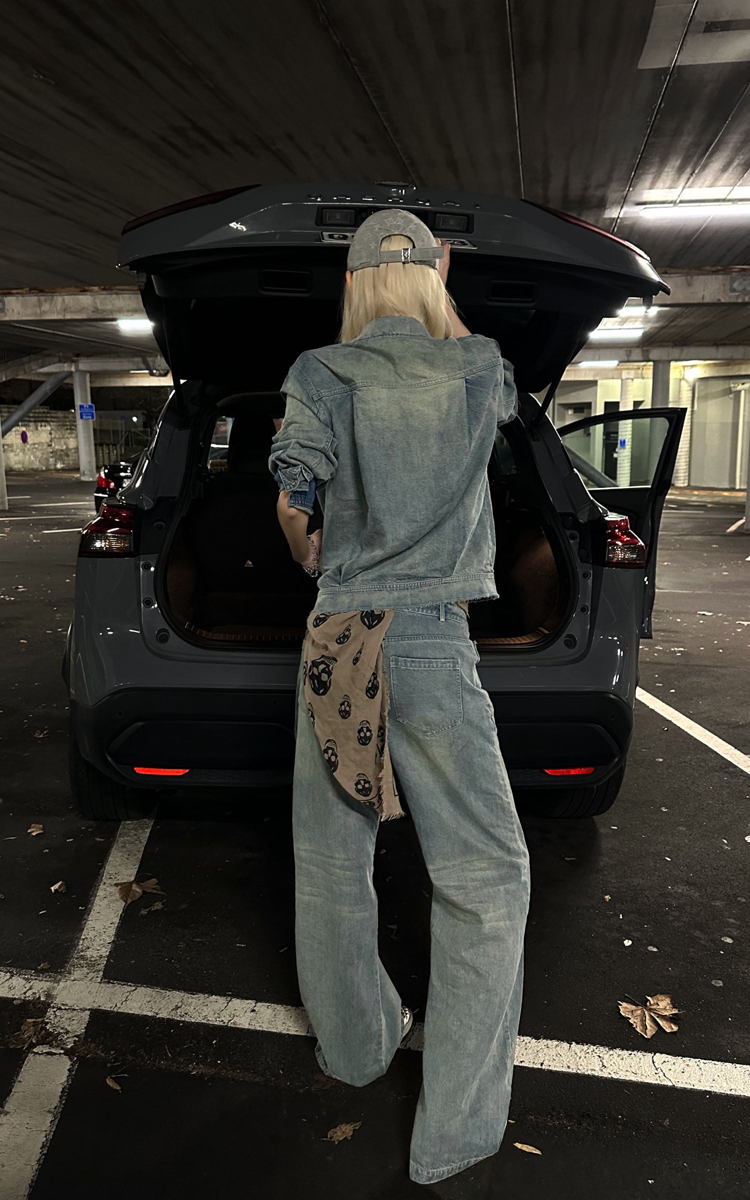 Rase le sol Veste en jean délavée &amp; Ensemble pantalon large