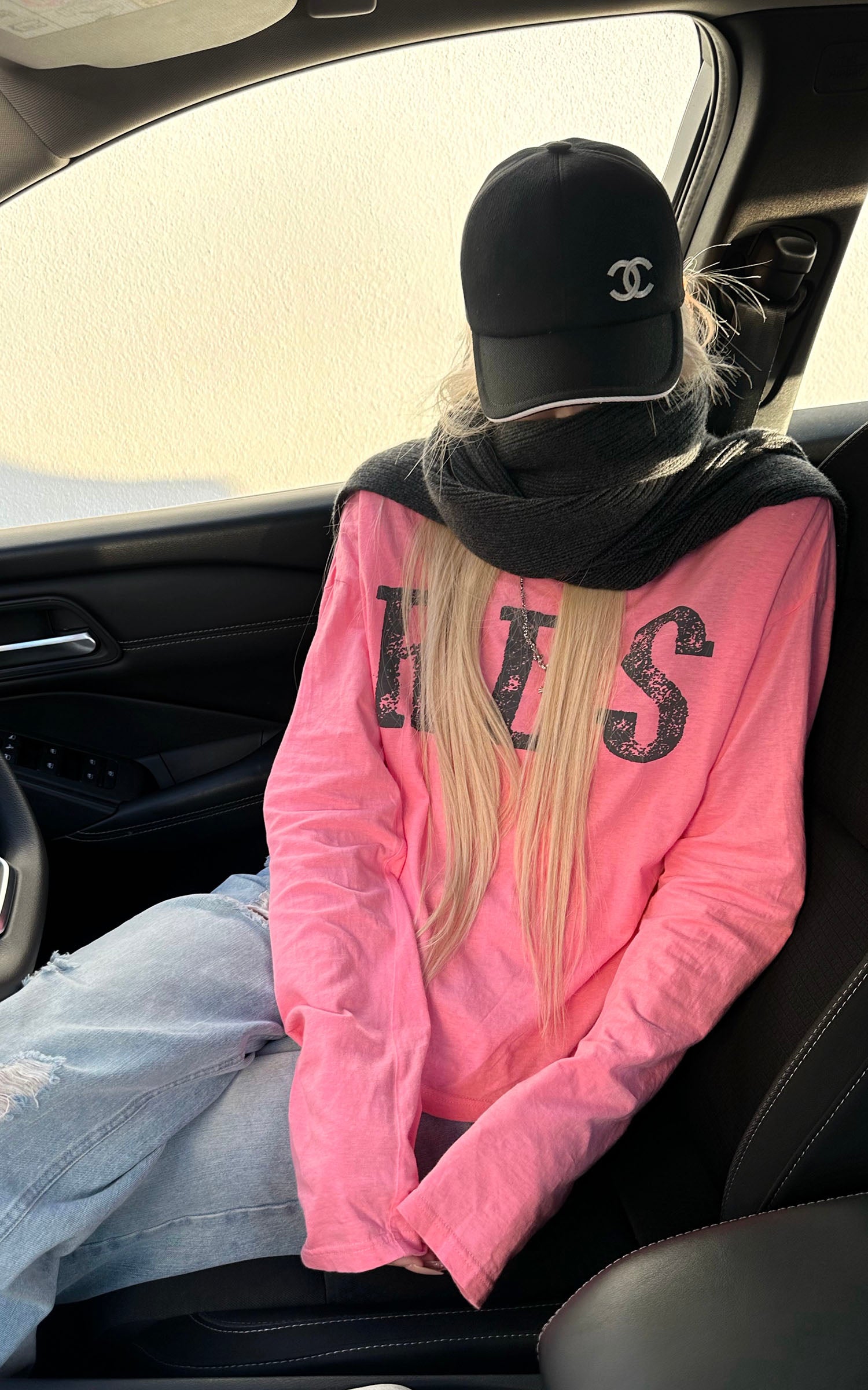 Rase le sol Distressed Logo Long Sleeve T-Shirt
