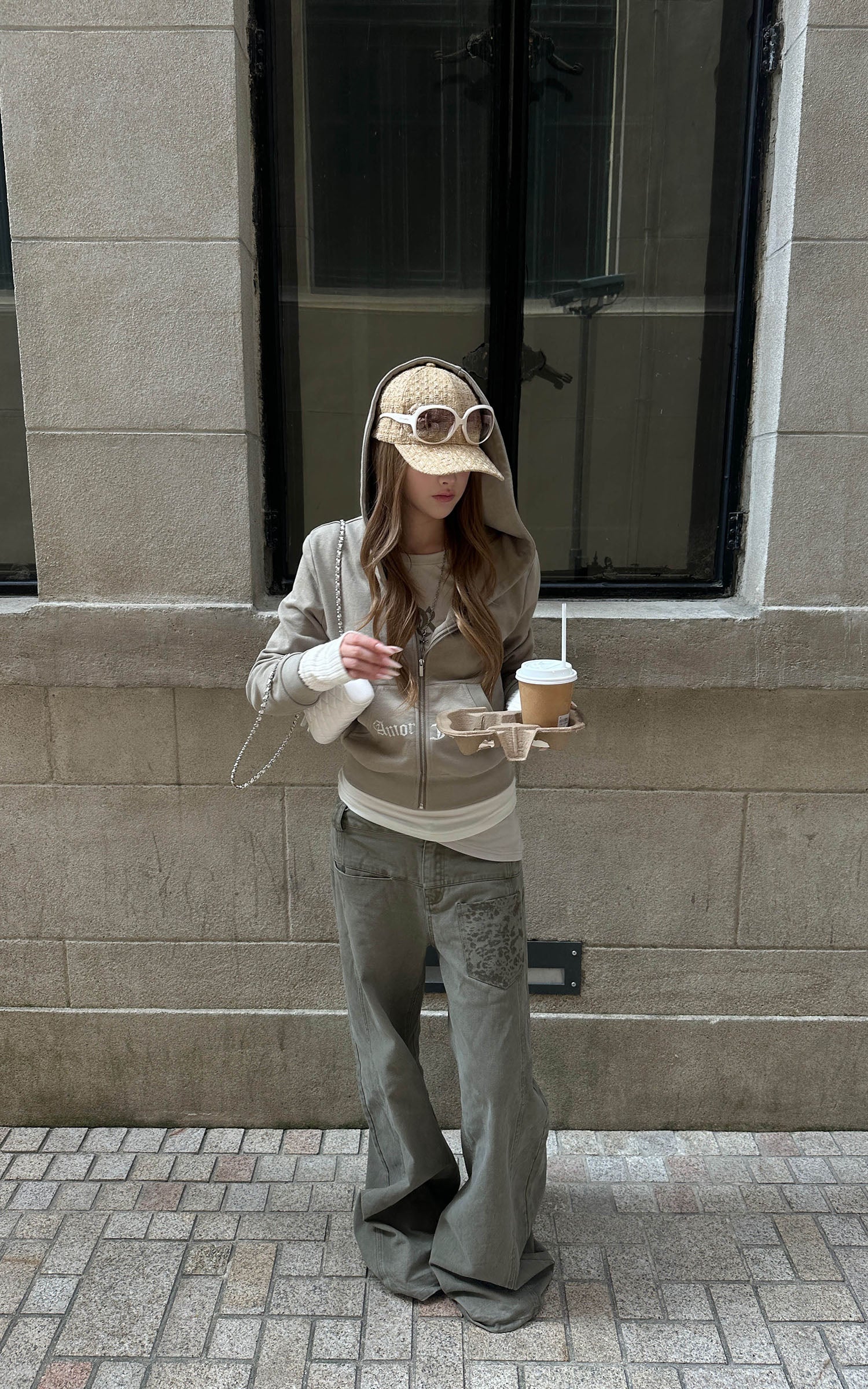 Rase le sol Sweat à capuche zippé à manches superposées Amor Fati