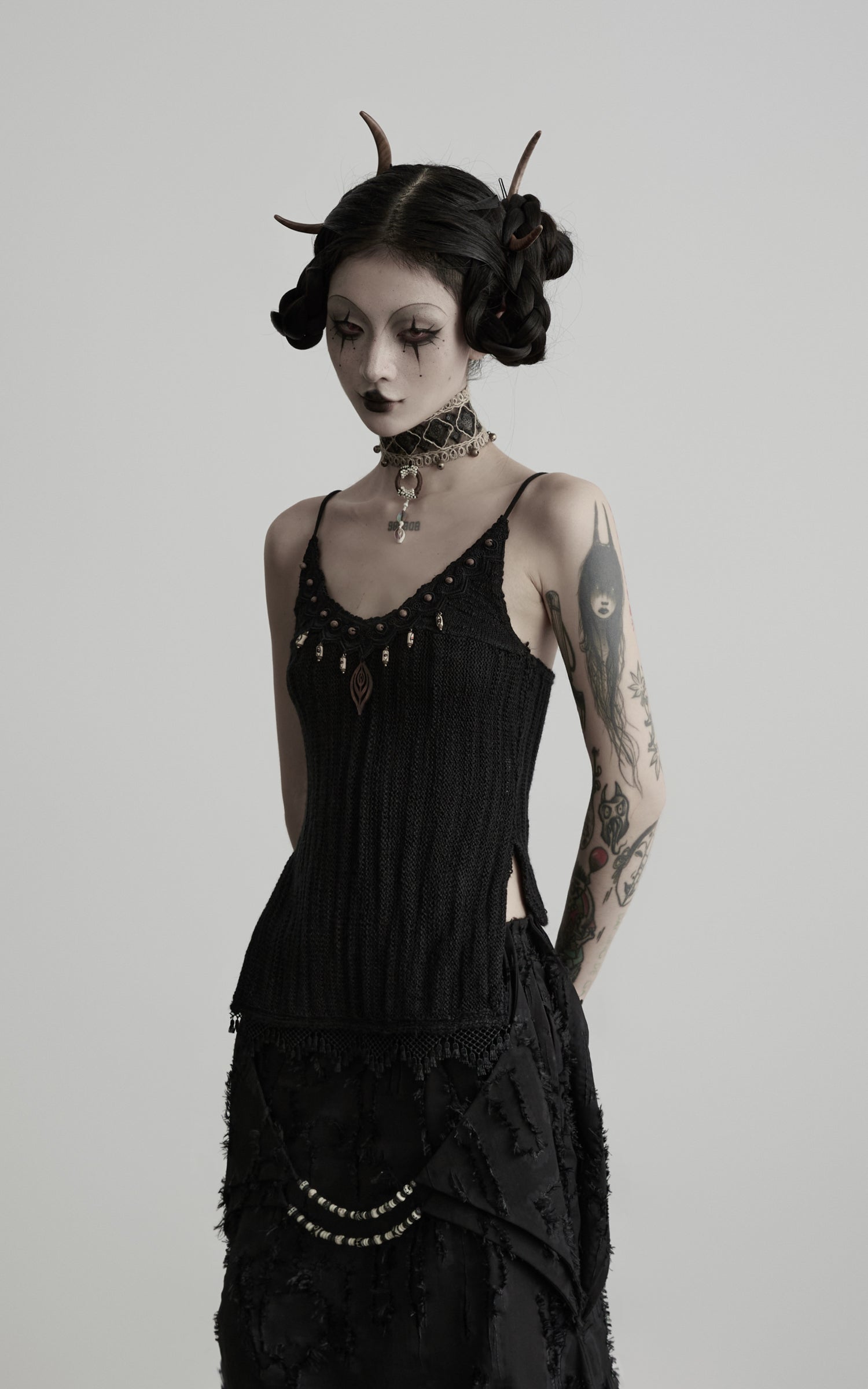 DOINDULGE Gothic Textured Knit Side Slit Camisole Top
