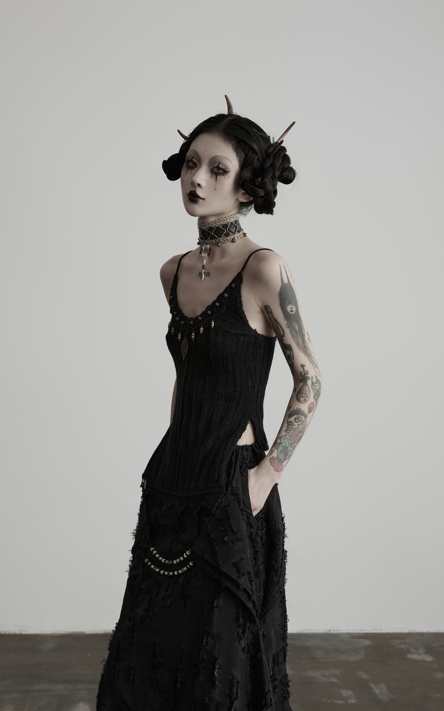 DOINDULGE Gothic Textured Knit Side Slit Camisole Top