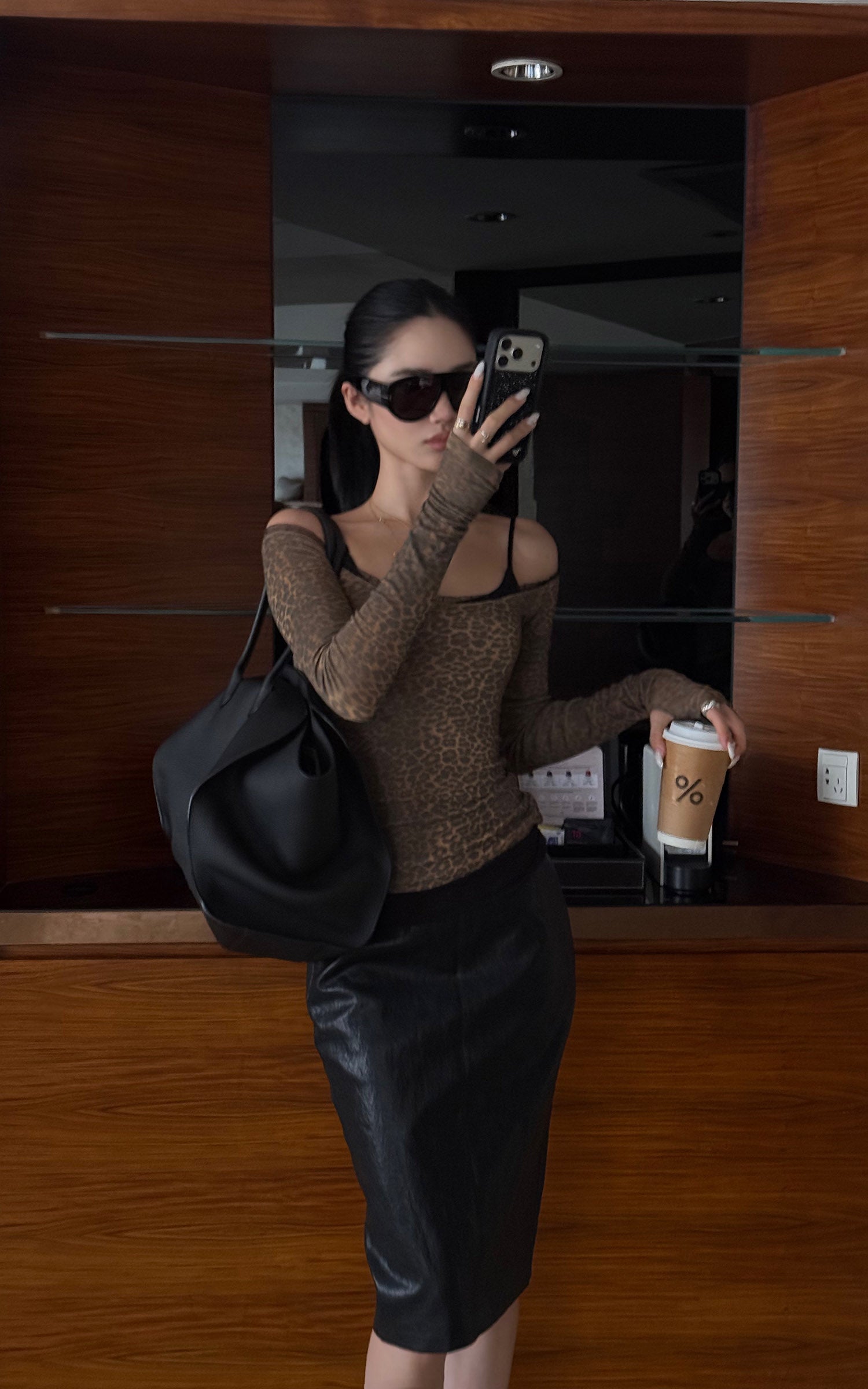 ROVENTE Leopard Print Off Shoulder Long Sleeve Top with Lace Trim and Slim Fit Silhouette
