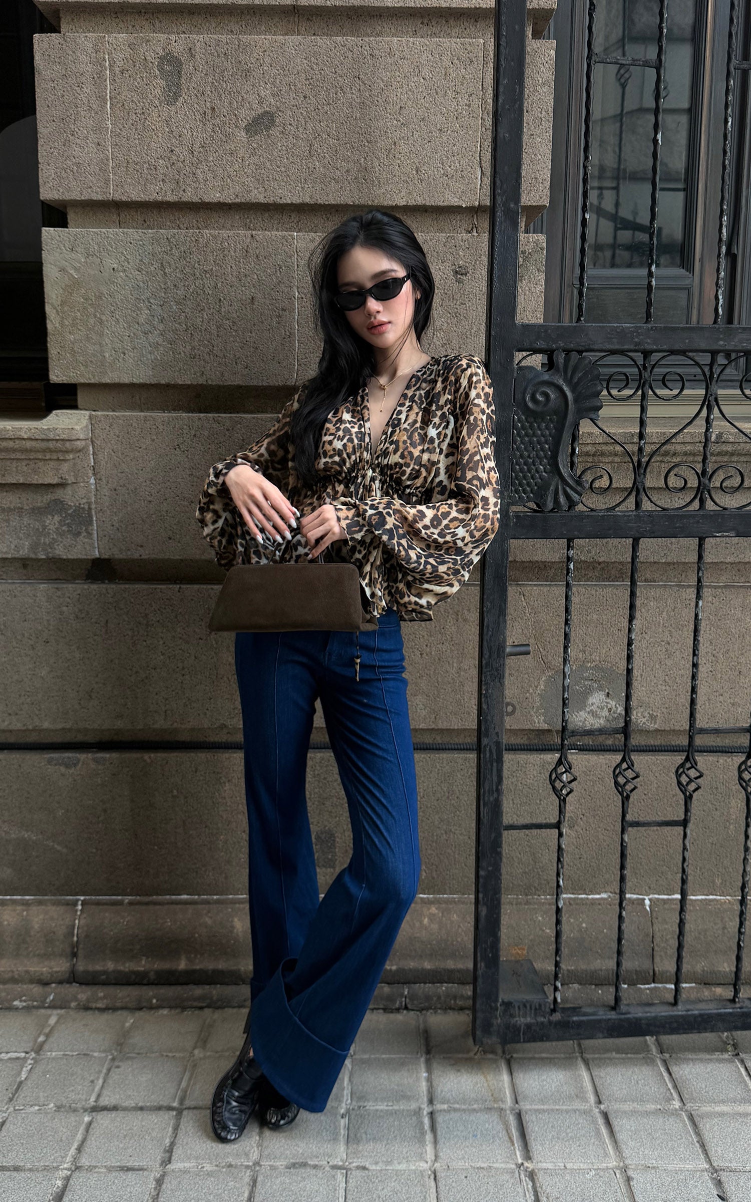ROVENTE Leopard Chiffon Deep V Ruched Tie-Front Flared Blouse