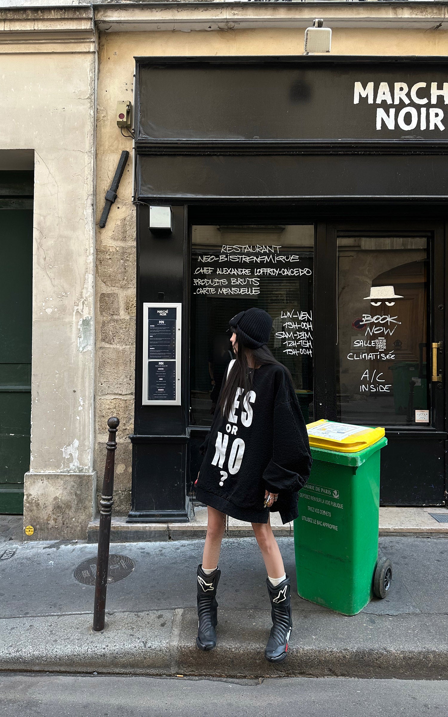 WARDEN EDGE Oversized Statement Graphic Drop-Shoulder Sweatshirt