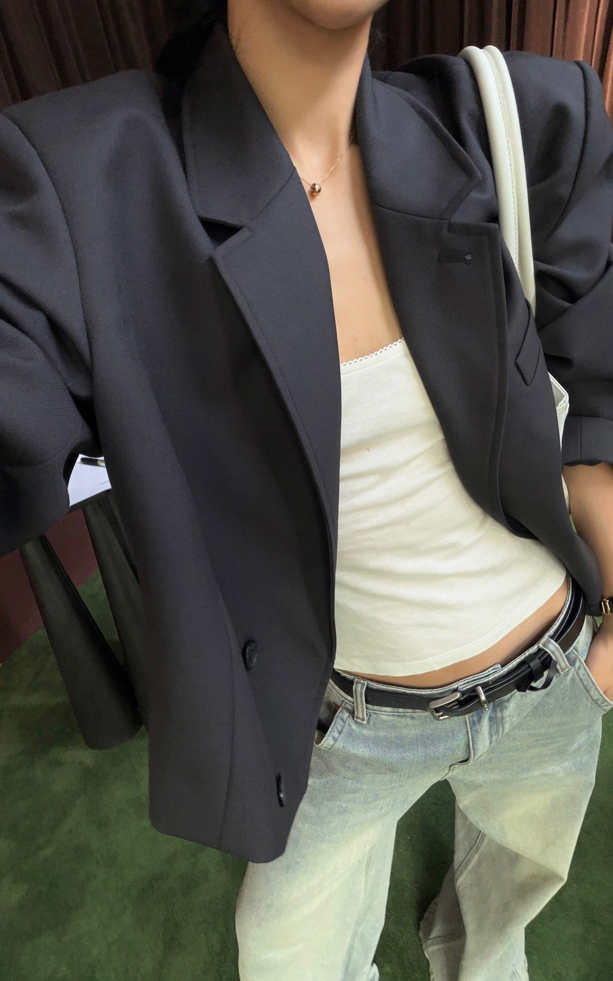 ROVENTE Sculpted Shoulder Cropped Blazer