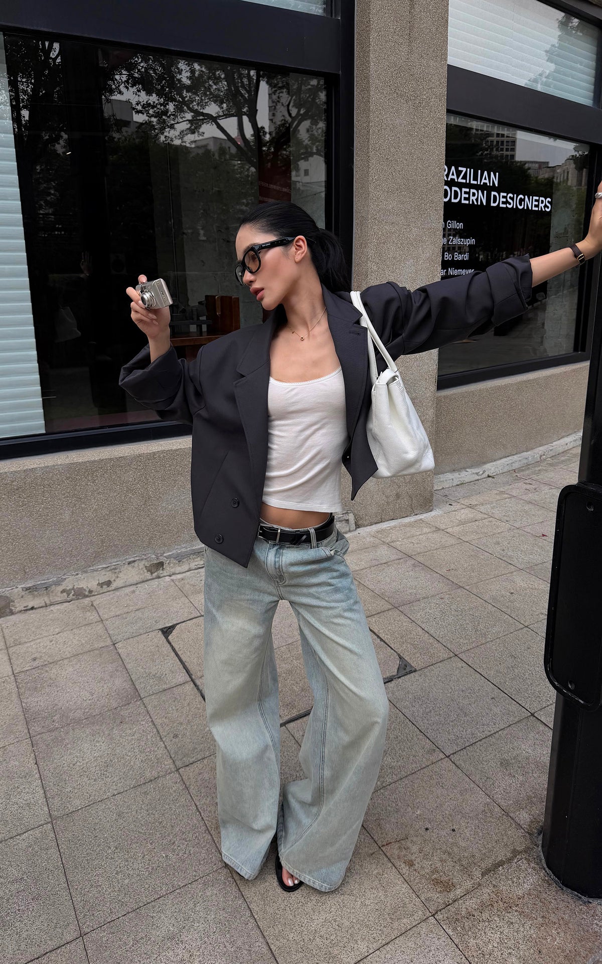 ROVENTE Sculpted Shoulder Cropped Blazer
