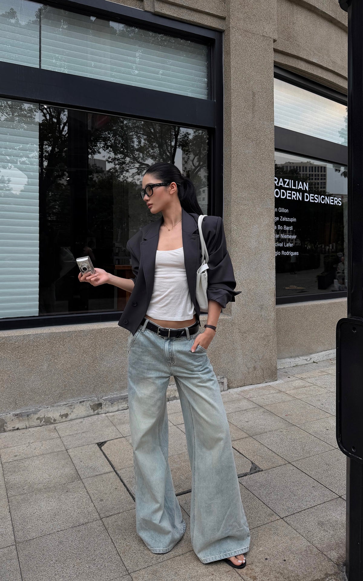 ROVENTE Sculpted Shoulder Cropped Blazer