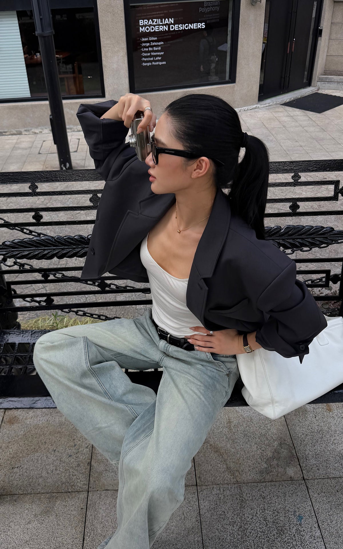 ROVENTE Sculpted Shoulder Cropped Blazer