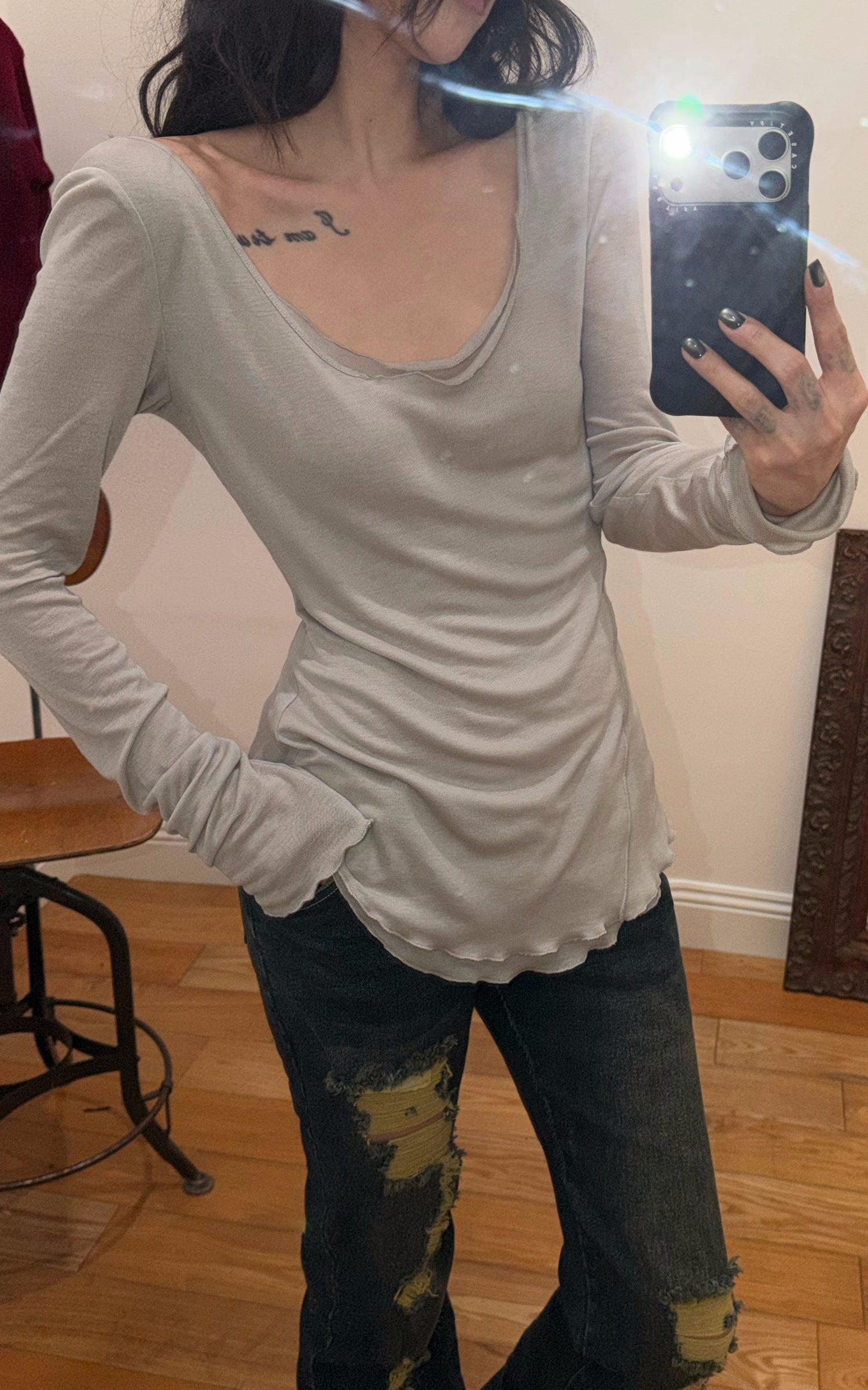 WARDEN EDGE Raw Seam Wool Layered Scoop Neck Long Sleeve Top