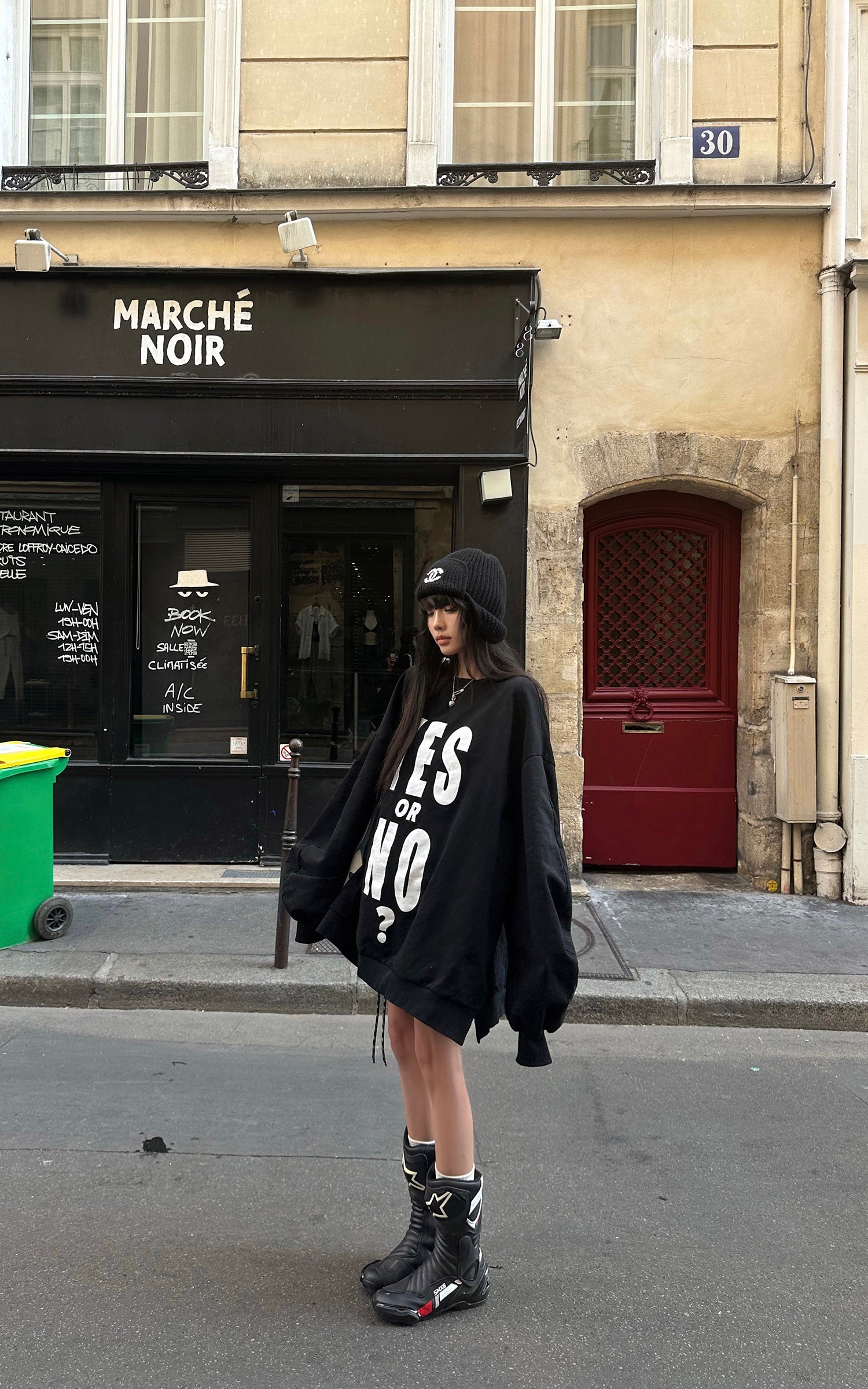 WARDEN EDGE Oversized Statement Graphic Drop-Shoulder Sweatshirt