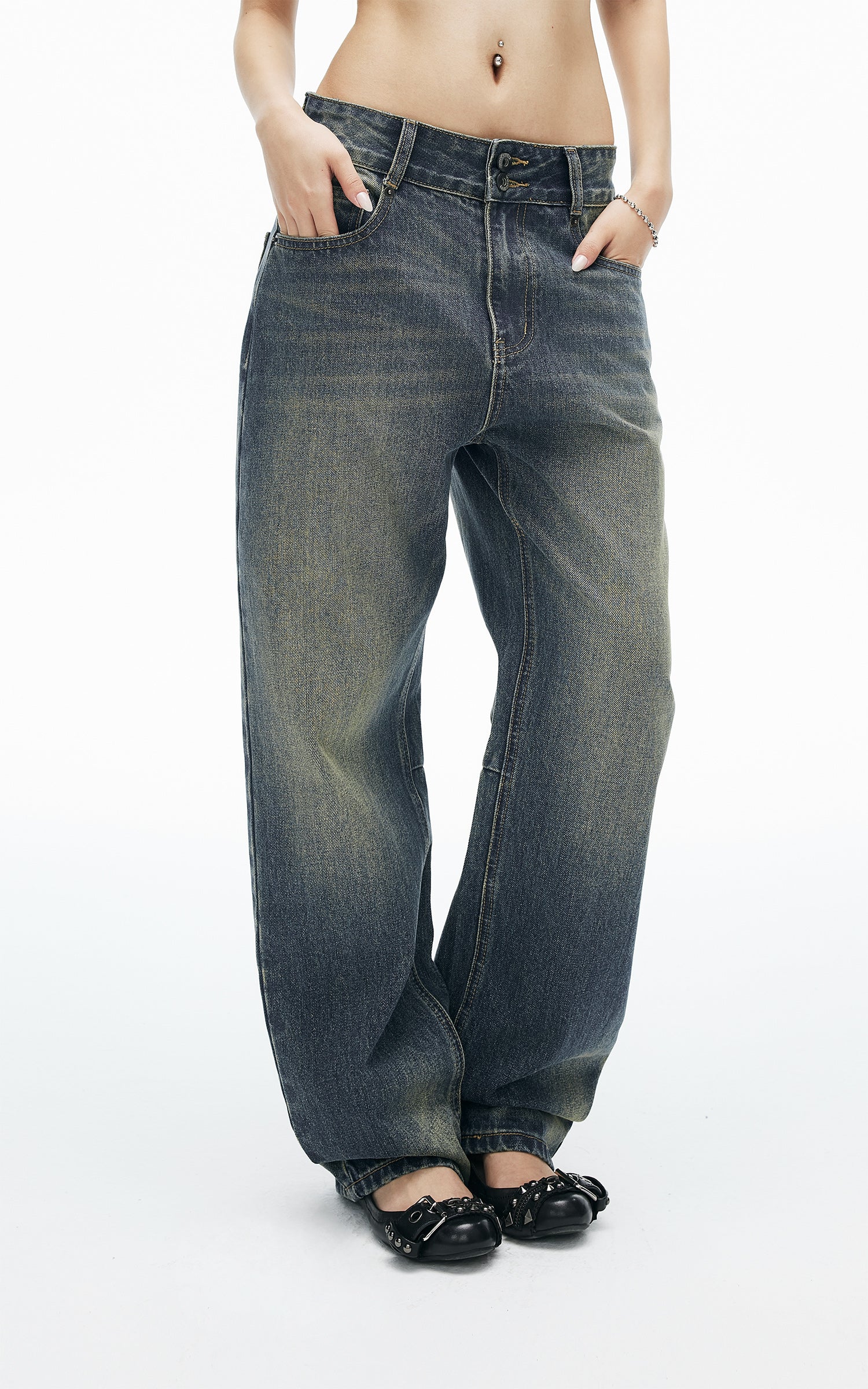 IAMXIAA Vintage Wash Grommet Baggy Jeans