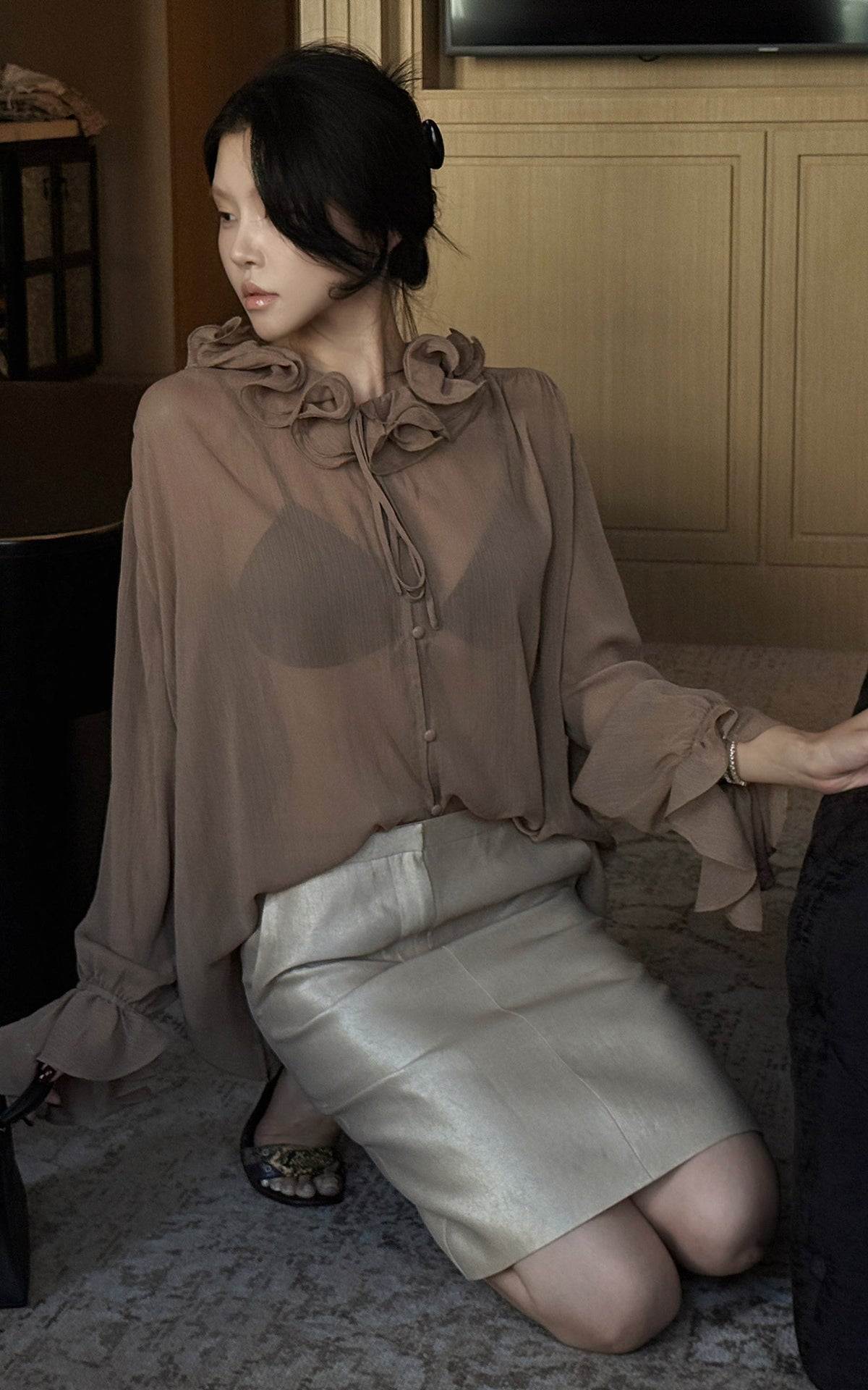 Hydrae Champagne Satin Pencil Midi Skirt