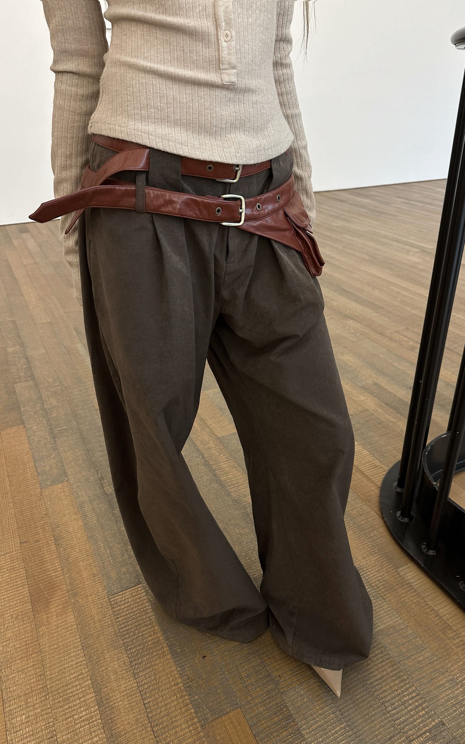 Rase le sol Layered Utility Belt Wide-Leg Pants