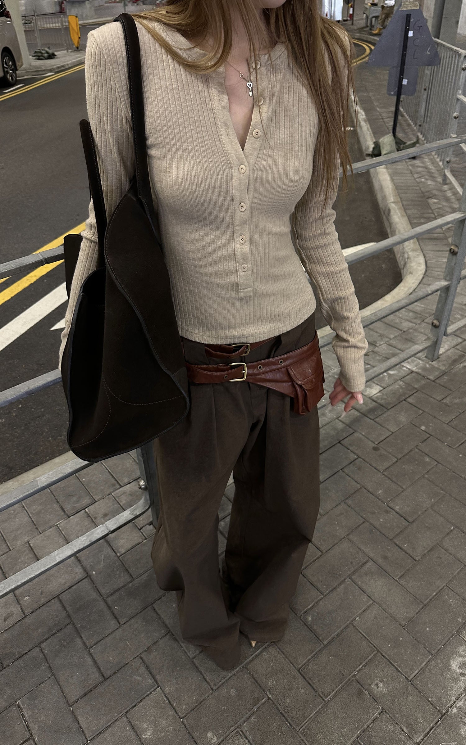 Rase le sol Second-Skin Ribbed Button Long Sleeve Top