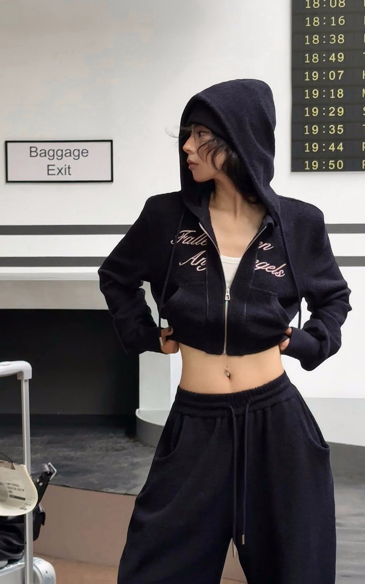 WARDEN EDGE Textured Fleece Cropped Hoodie &amp; Wide Leg Sweatpants Set