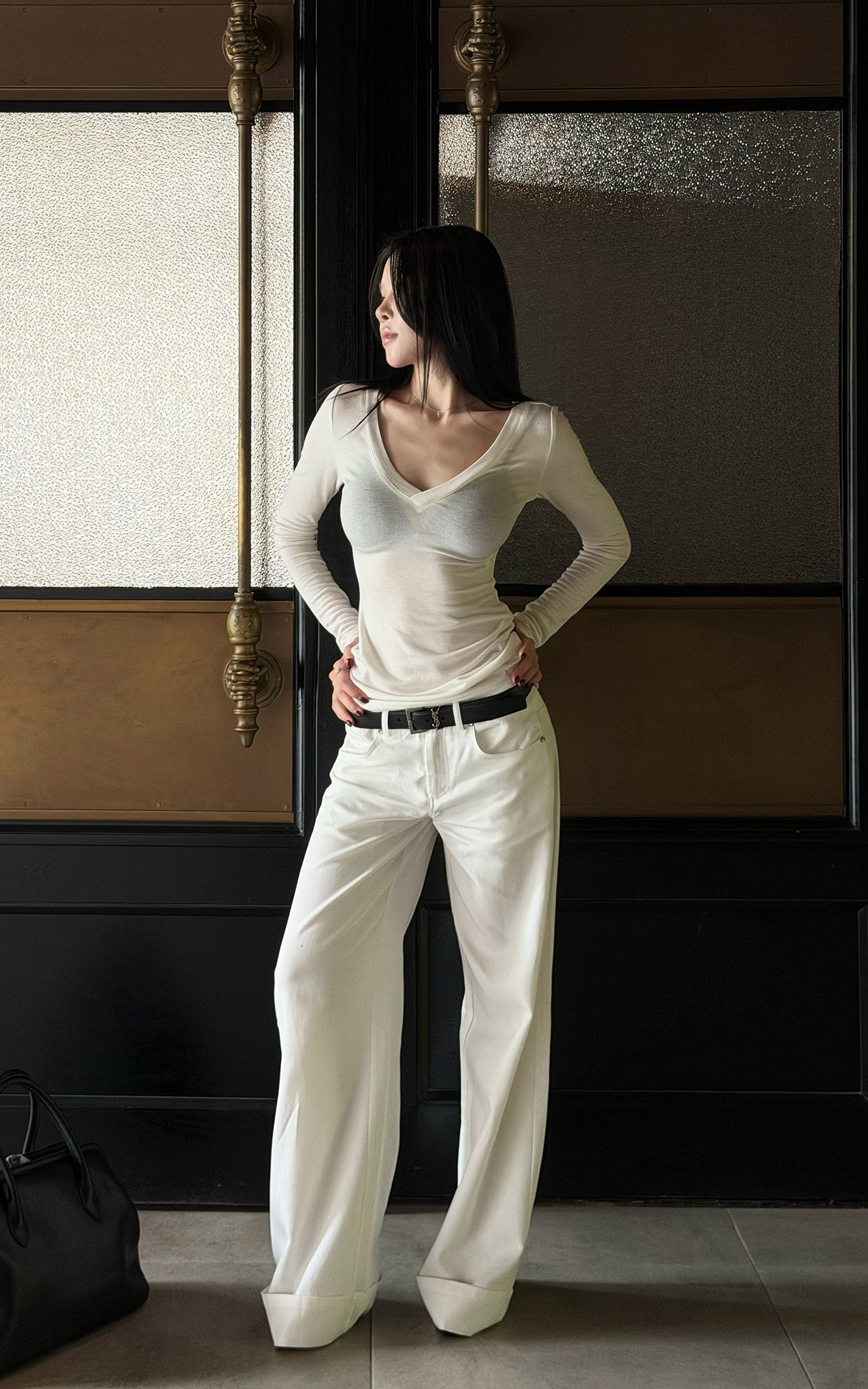 Hydrae Sheer V-Neck Second-Skin Long-Sleeve Top