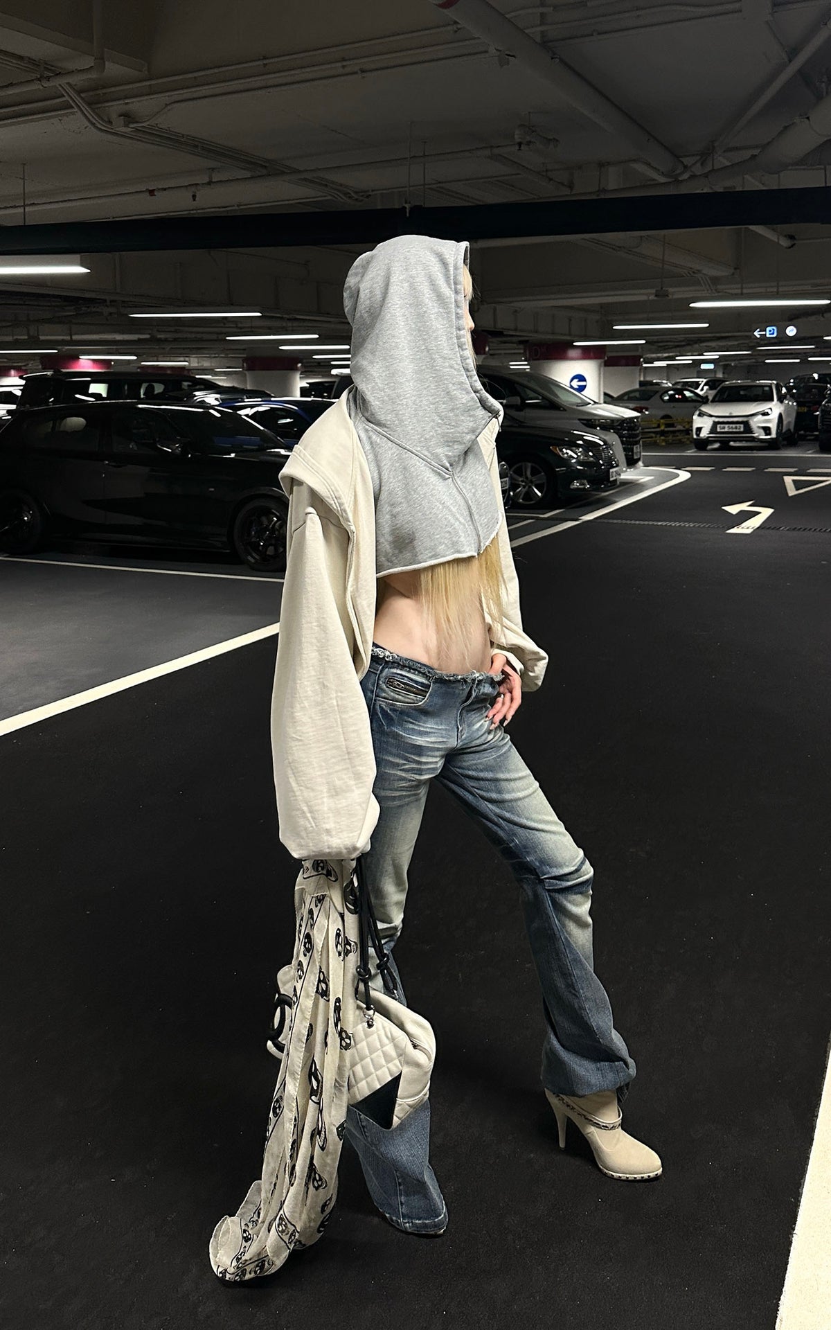 Rase le sol Distressed Low-Rise Washed Flared Denim Jeans