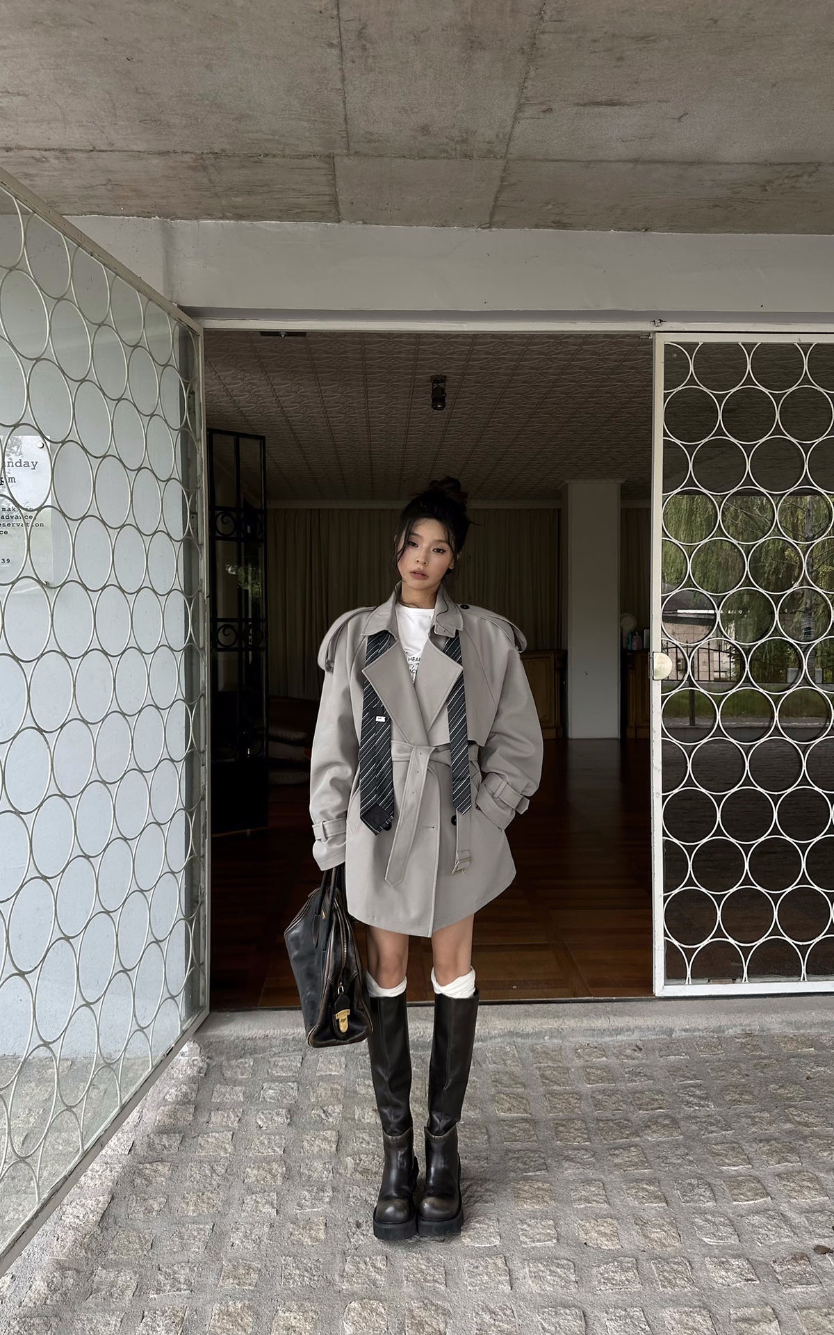 WARDEN EDGE Trench-coat court surdimensionné avec ceinture