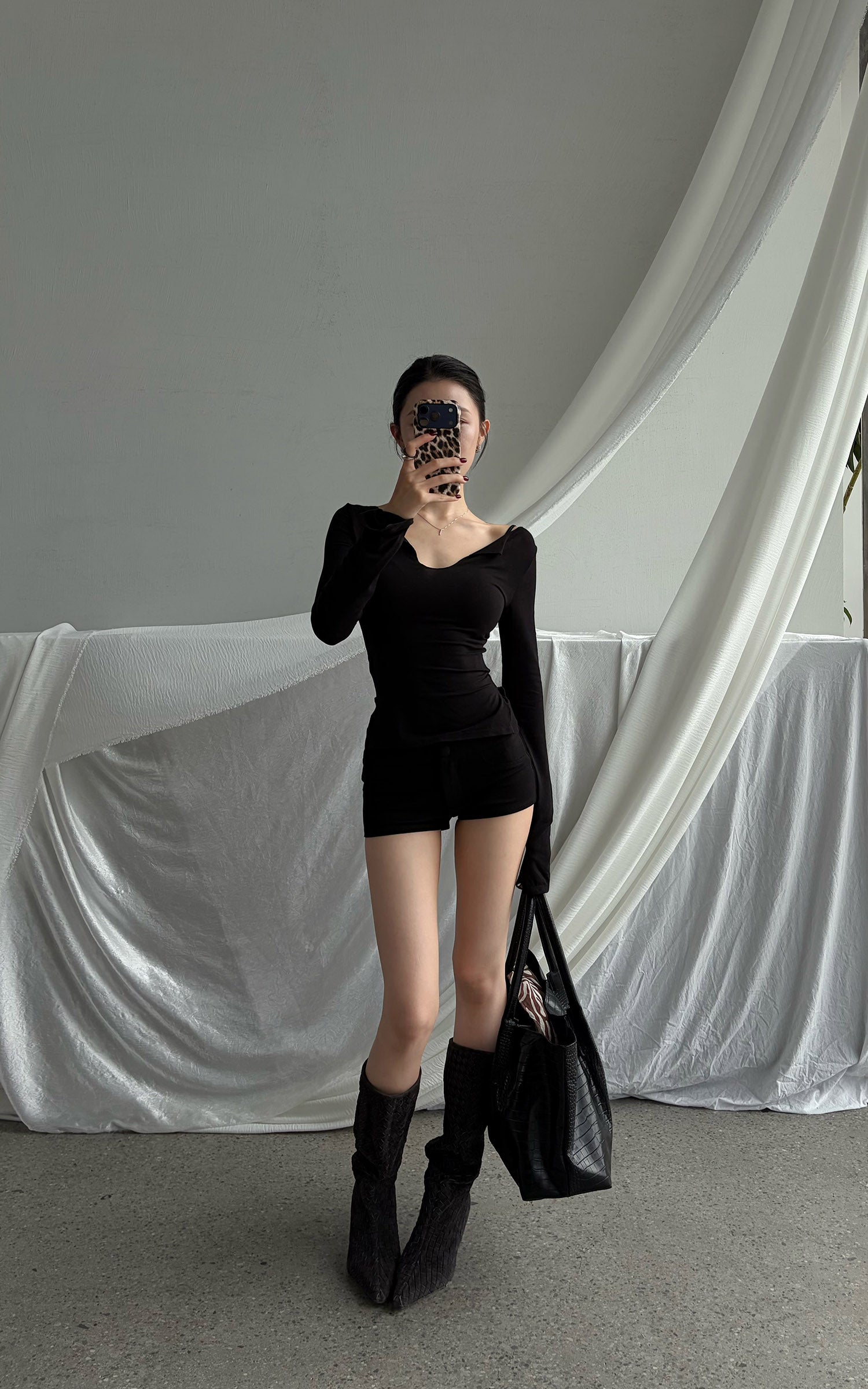 Hydrae Deconstructed Foldover Scoop-Neck Long-Sleeve Top