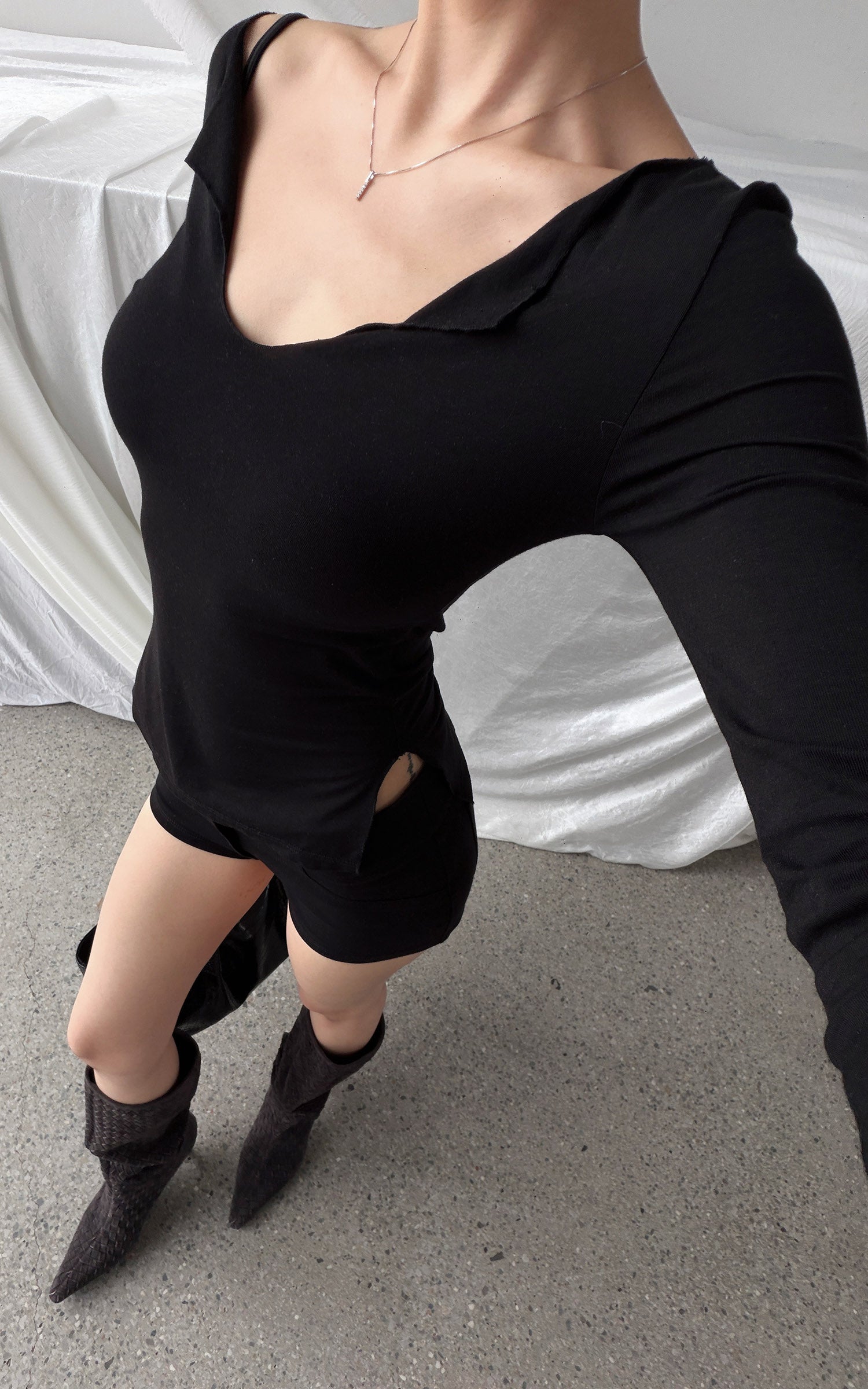 Hydrae Deconstructed Foldover Scoop-Neck Long-Sleeve Top